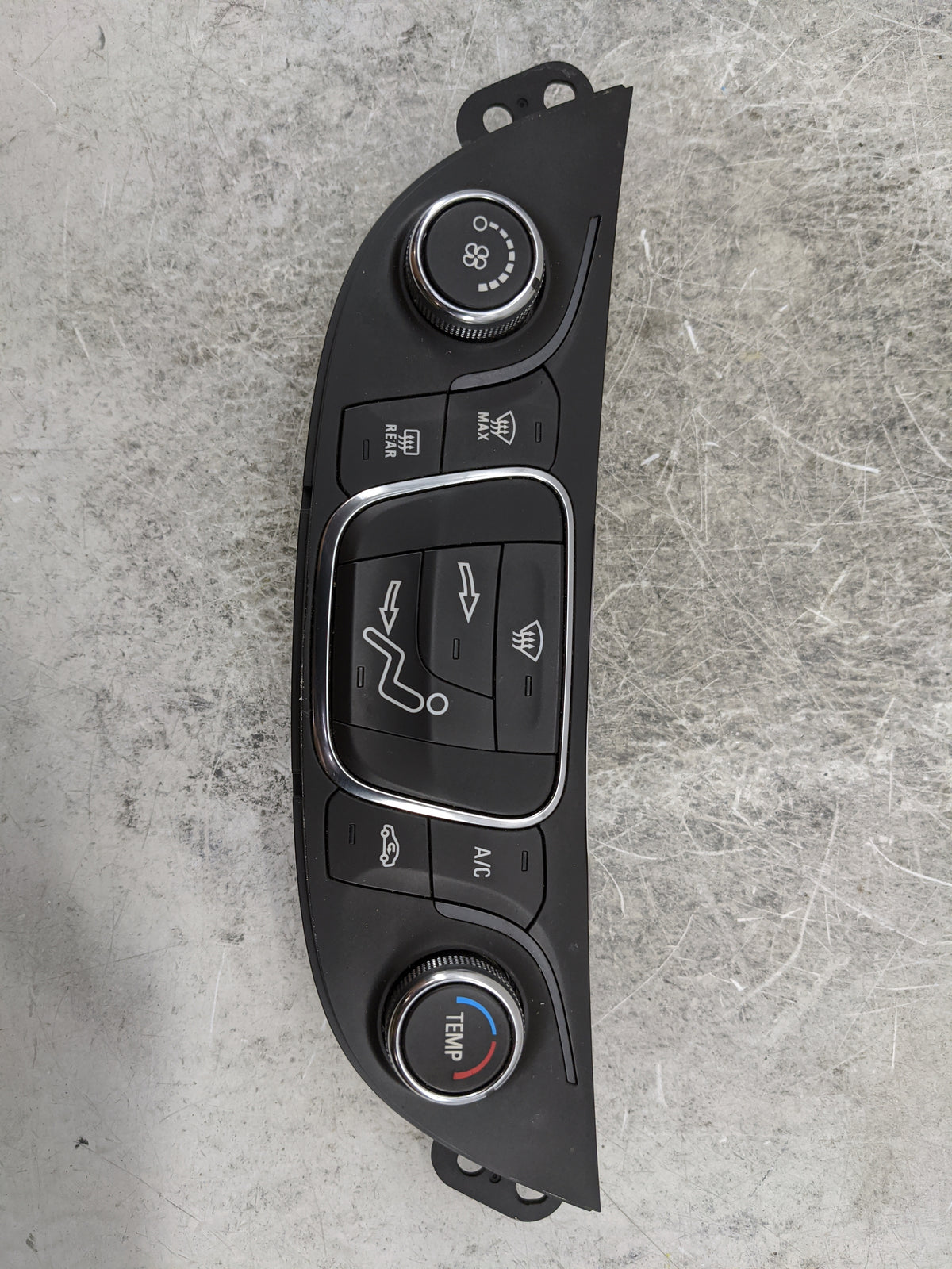 2016-2017 Chevrolet Malibu Climate Control Module Temperature AC/Heater Replacement P/N:84178406 13702000000X Fits Fits 2016