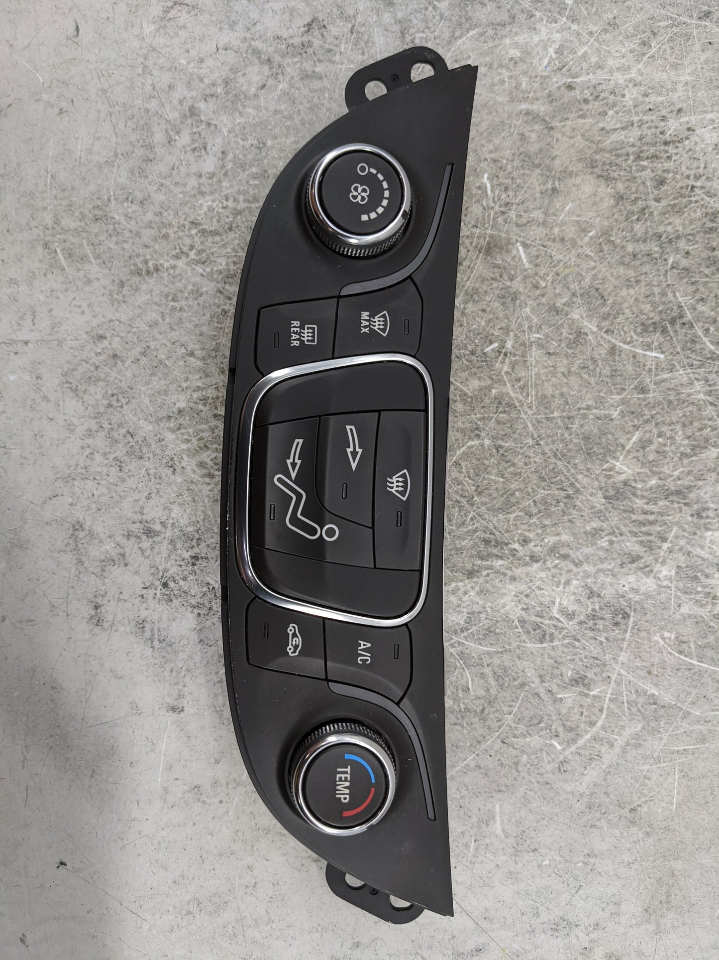 2016-2017 Chevrolet Malibu Climate Control Module Temperature AC/Heater Replacement P/N:84178406 13702000000X Fits Fits 2016