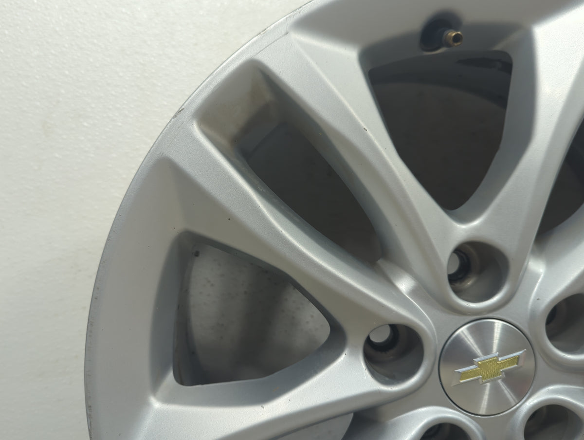 2016-2018 Chevrolet Malibu Oem Wheel Rim 5043788 - Oemusedautoparts1.com