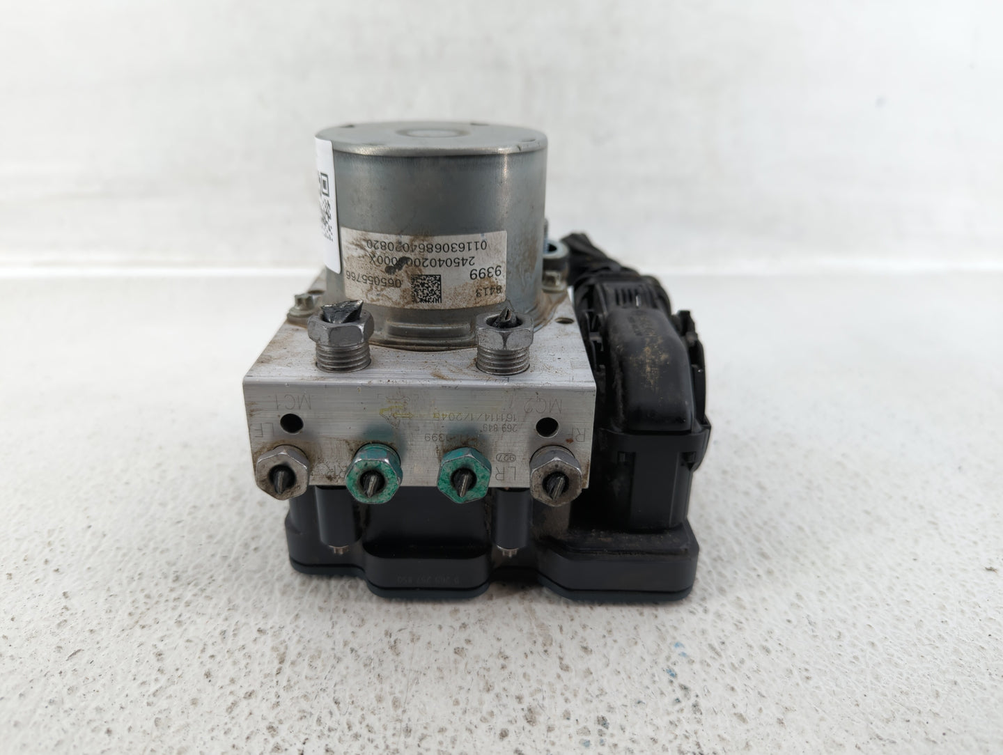2017 Chevrolet Malibu ABS Pump Control Module Replacement P/N:84139390 A24T27-5242, 84139389, 065055768, 065055766, 84139399