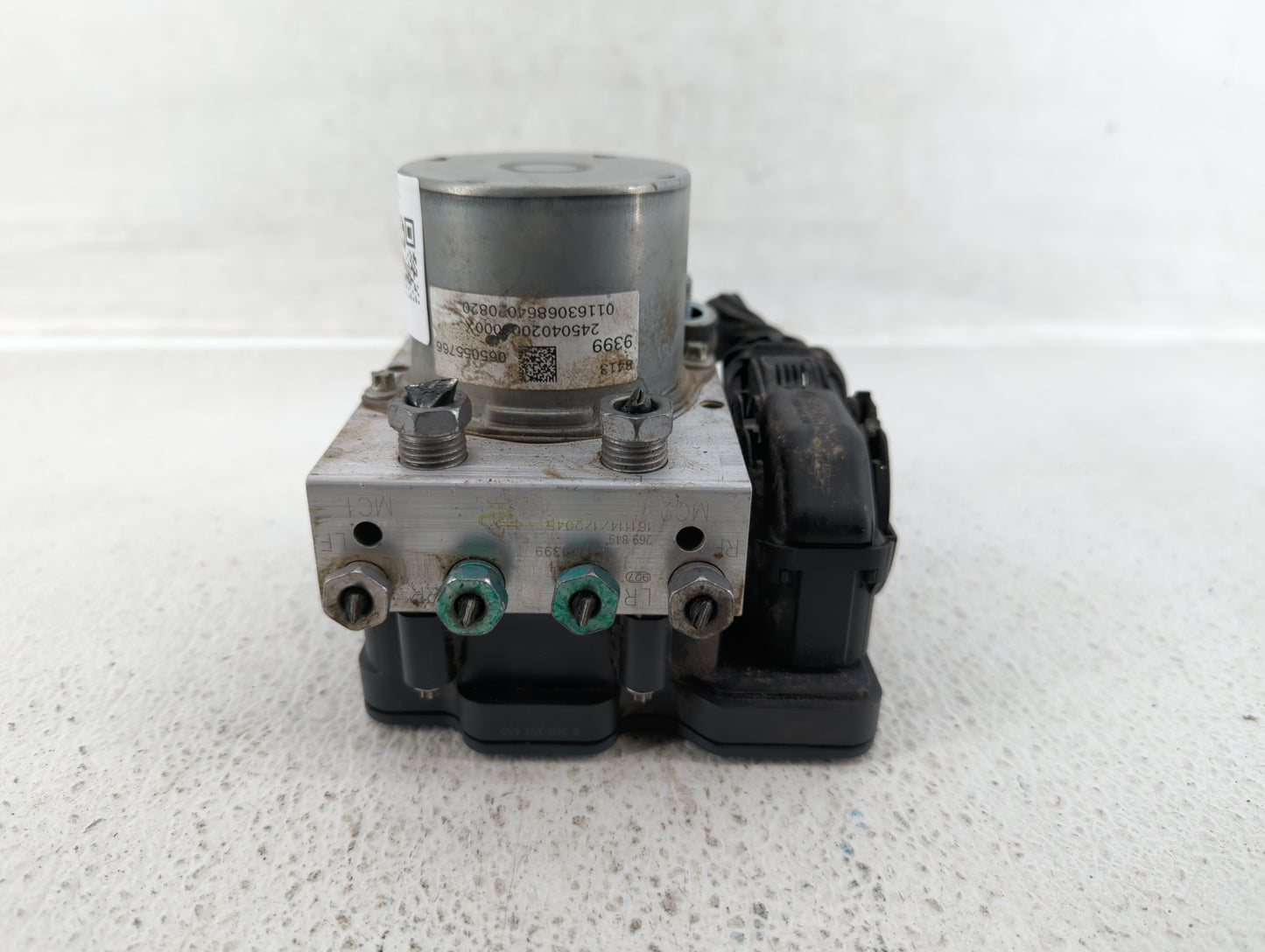 2017 Chevrolet Malibu ABS Pump Control Module Replacement P/N:84139390 A24T27-5242, 84139389, 065055768, 065055766, 84139399