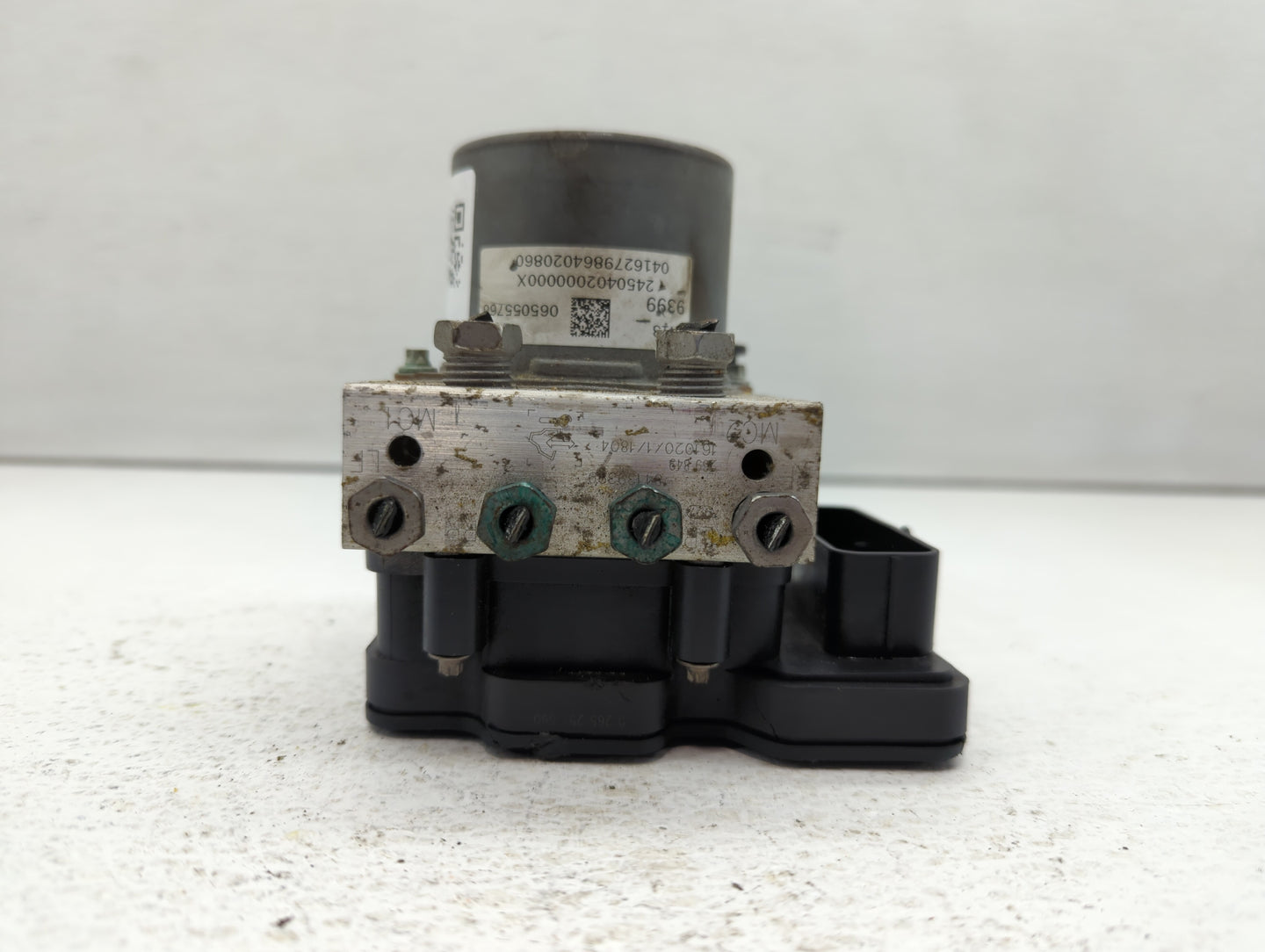 2017 Chevrolet Malibu ABS Pump Control Module Replacement P/N:065055766 84139390, A24T27-5242, 84139389, 065055768, 84139399