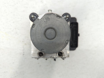 2017 Chevrolet Malibu ABS Pump Control Module Replacement P/N:065055766 84139390, A24T27-5242, 84139389, 065055768, 84139399 Fits OEM Used Auto Parts