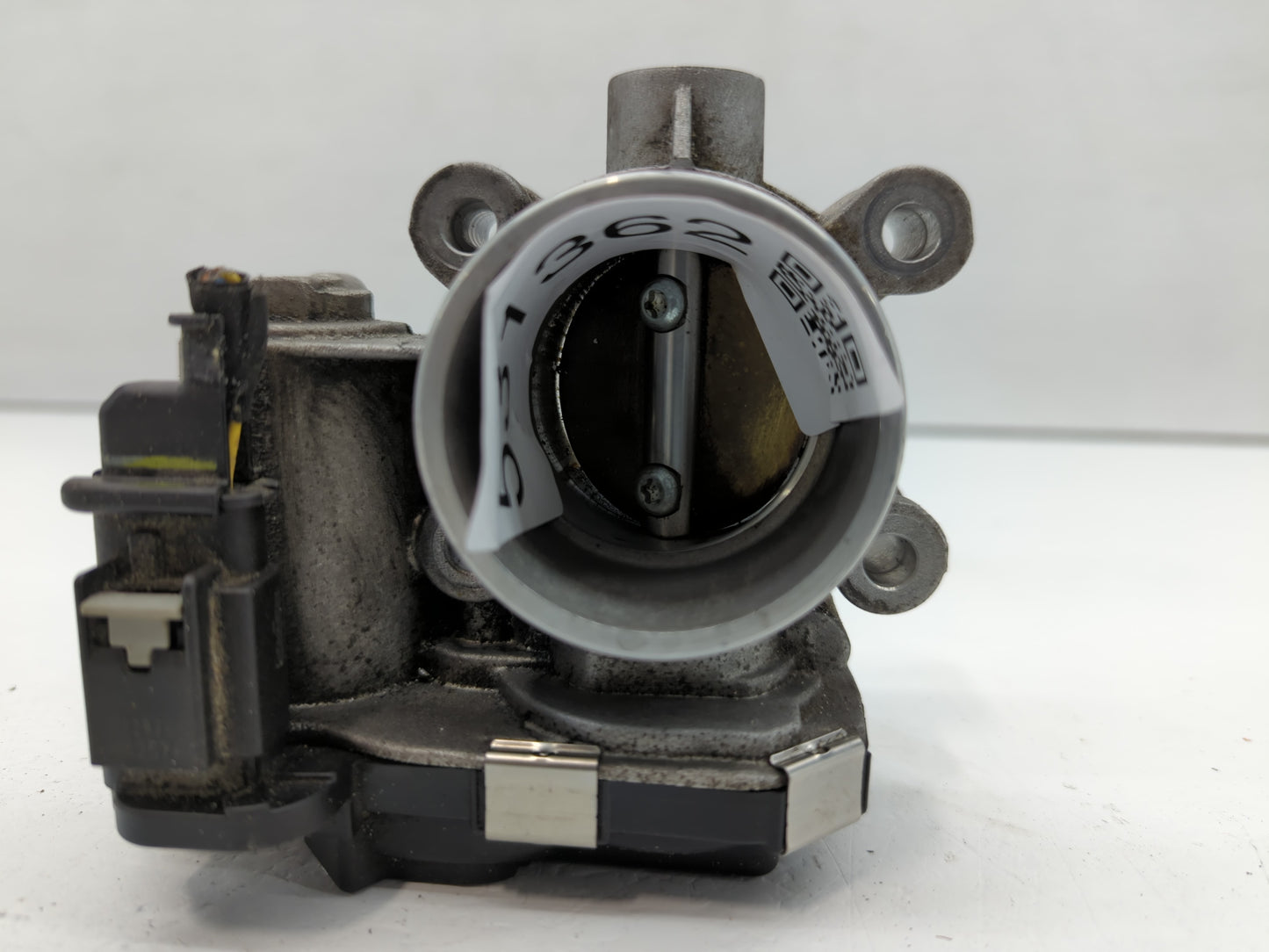 2016-2021 Chevrolet Malibu Throttle Body P/N:12671379AA Fits Fits 2016 2017 2018 2019 2020 2021 2022 OEM Used Auto Parts - O