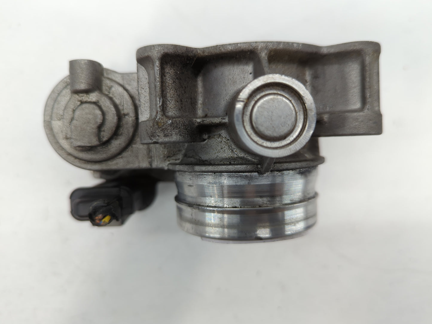 2016-2021 Chevrolet Malibu Throttle Body P/N:12671379AA Fits Fits 2016 2017 2018 2019 2020 2021 2022 OEM Used Auto Parts - O