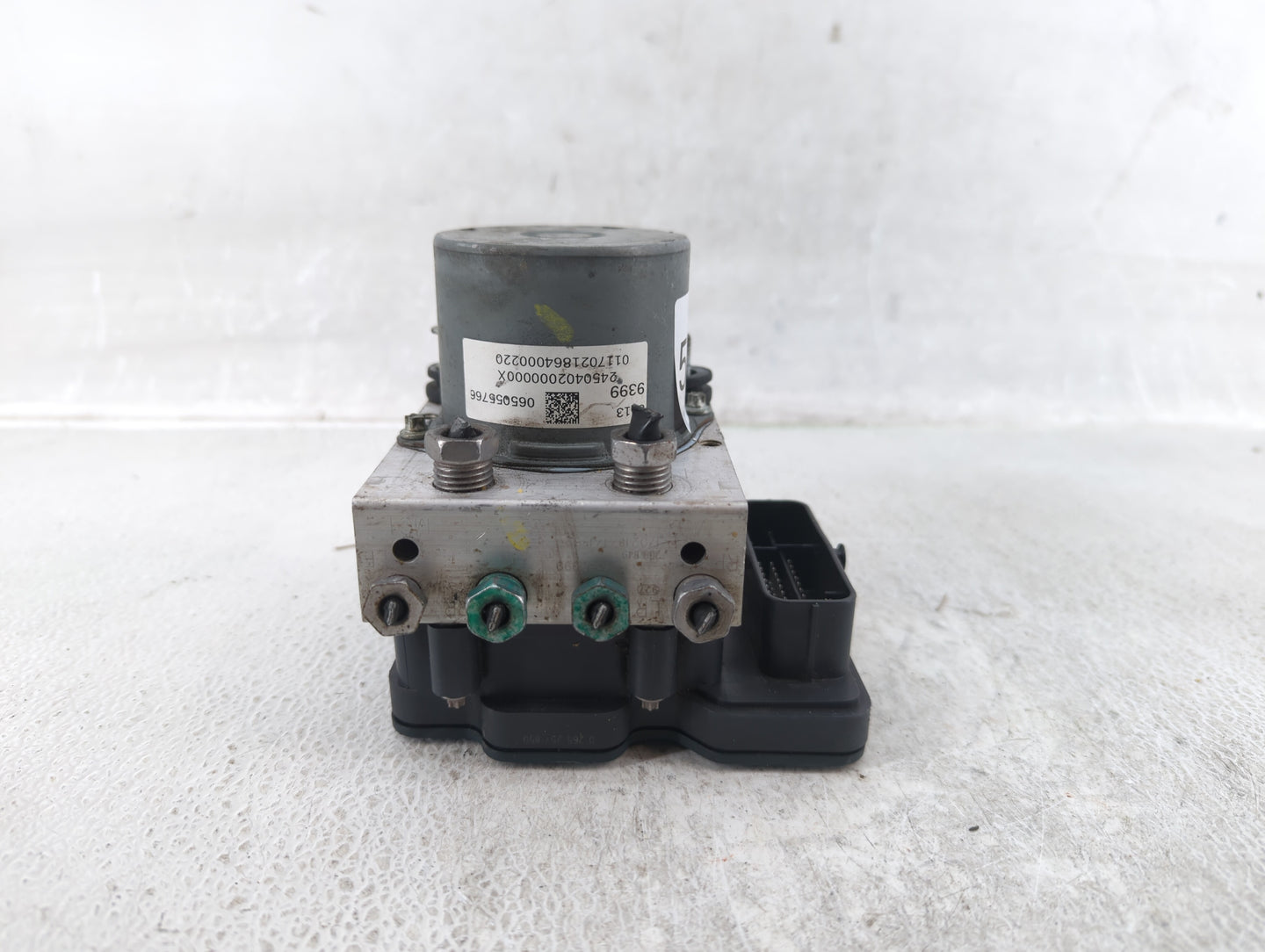 2017 Chevrolet Malibu ABS Pump Control Module Replacement P/N:84139399 84139390, 84139389, 84205164, 84056034 Fits OEM Used 