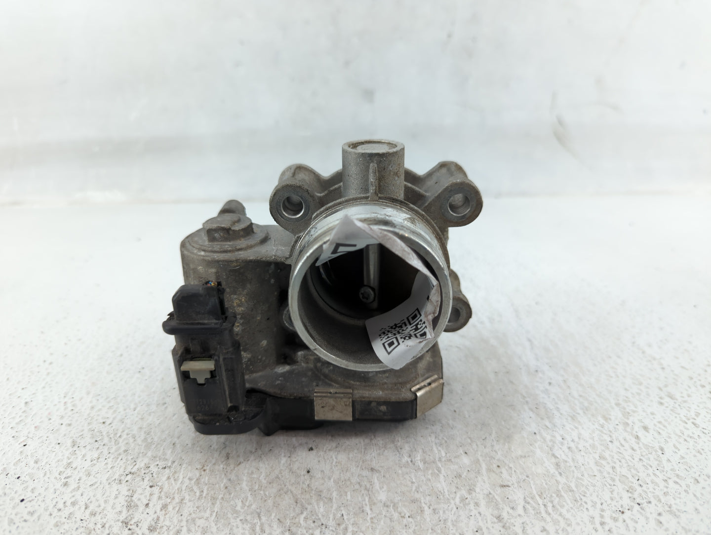 2016-2021 Chevrolet Malibu Throttle Body P/N:12671379AA Fits Fits 2016 2017 2018 2019 2020 2021 2022 OEM Used Auto Parts - O