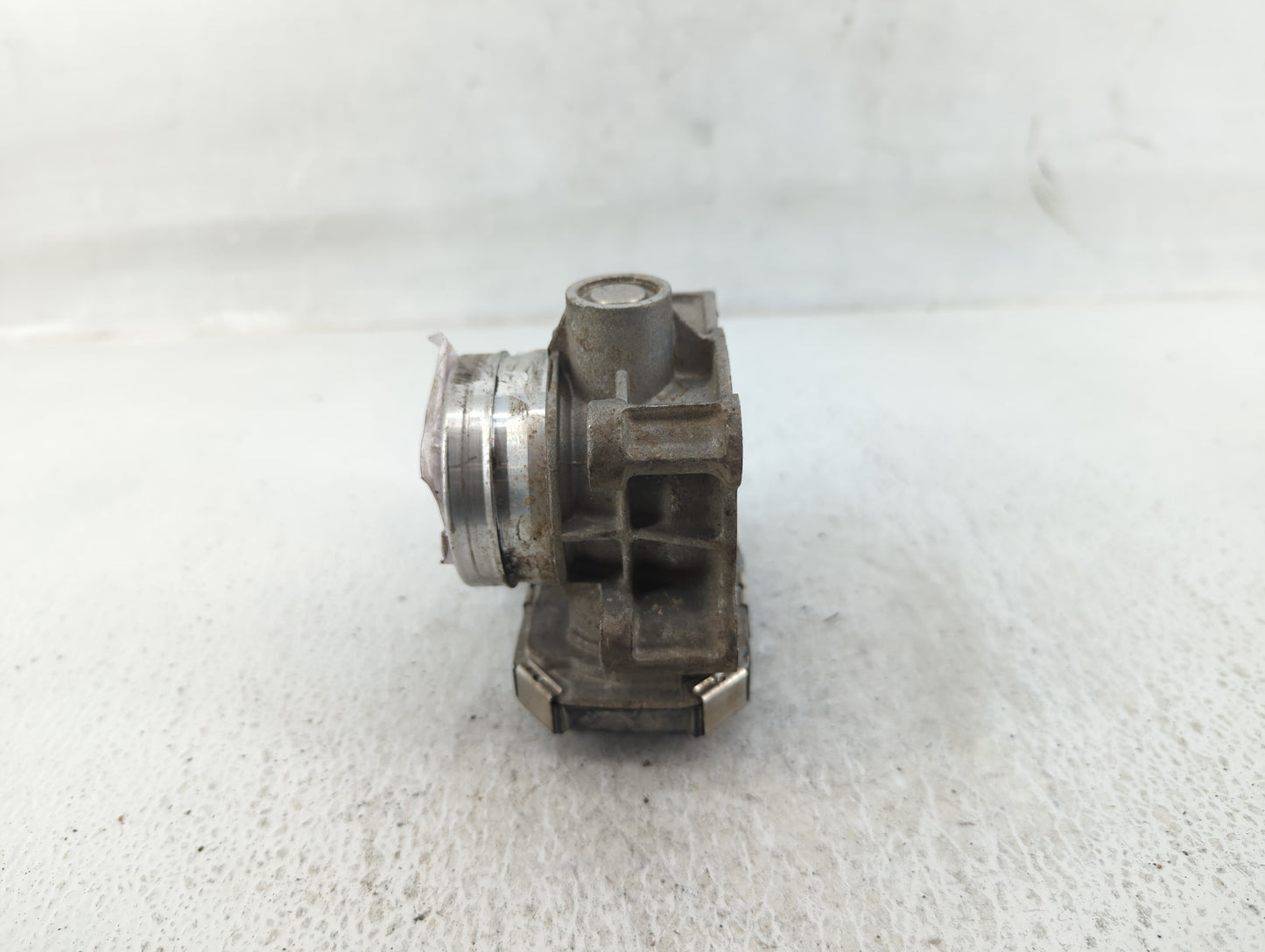 2016-2021 Chevrolet Malibu Throttle Body P/N:12671379AA Fits Fits 2016 2017 2018 2019 2020 2021 2022 OEM Used Auto Parts - O