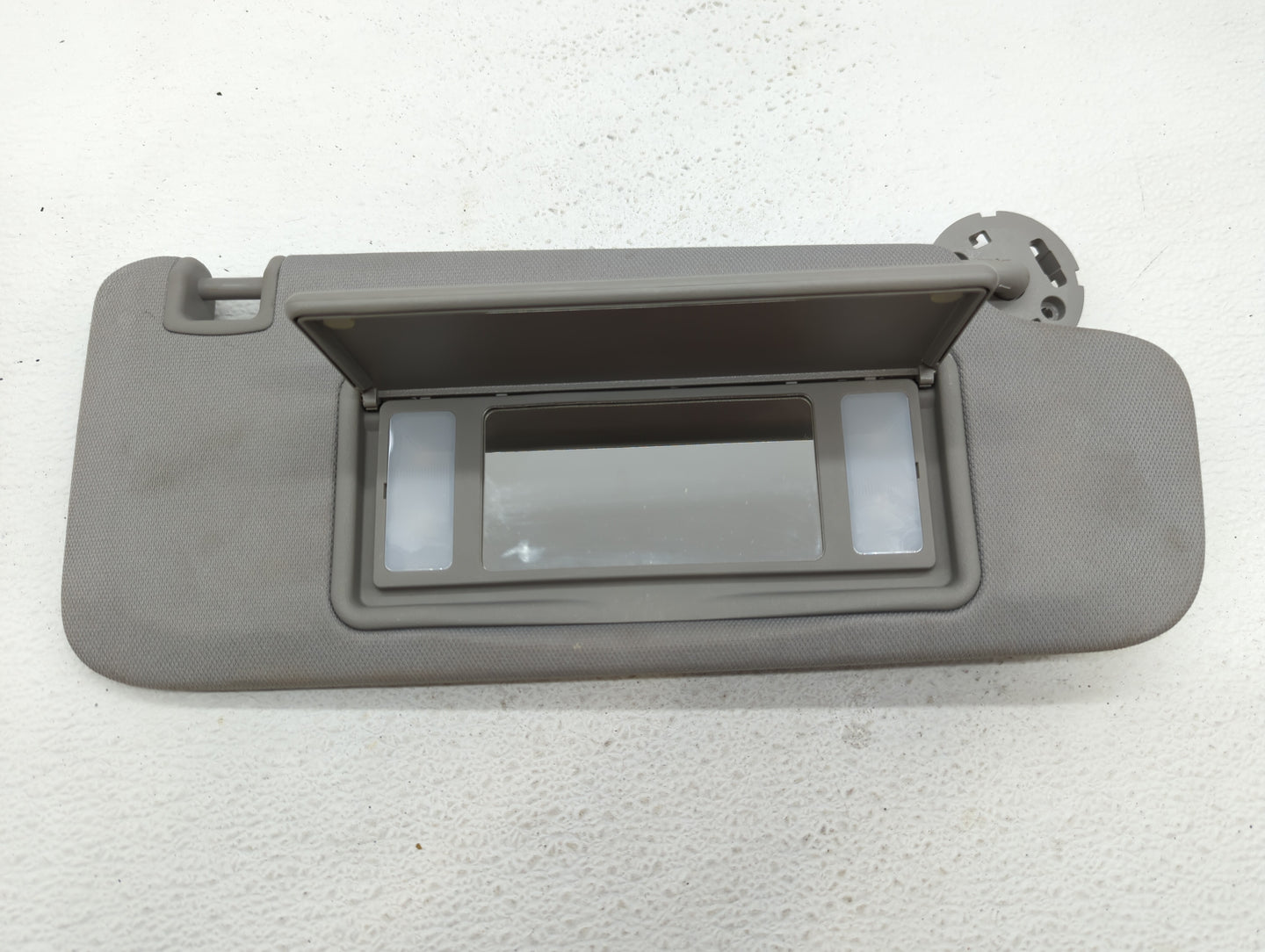 2016-2021 Chevrolet Malibu Sun Visor Shade Replacement Passenger Right Mirror Fits Fits 2016 2017 2018 2019 2020 2021 OEM Us