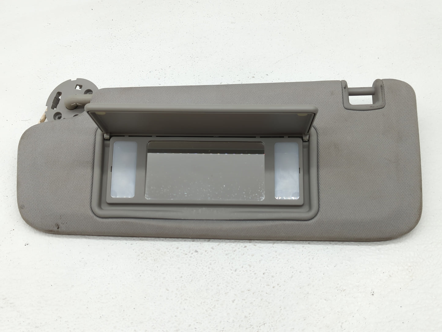 2016-2021 Chevrolet Malibu Sun Visor Shade Replacement Driver Left Mirror Fits Fits 2016 2017 2018 2019 2020 2021 OEM Used A