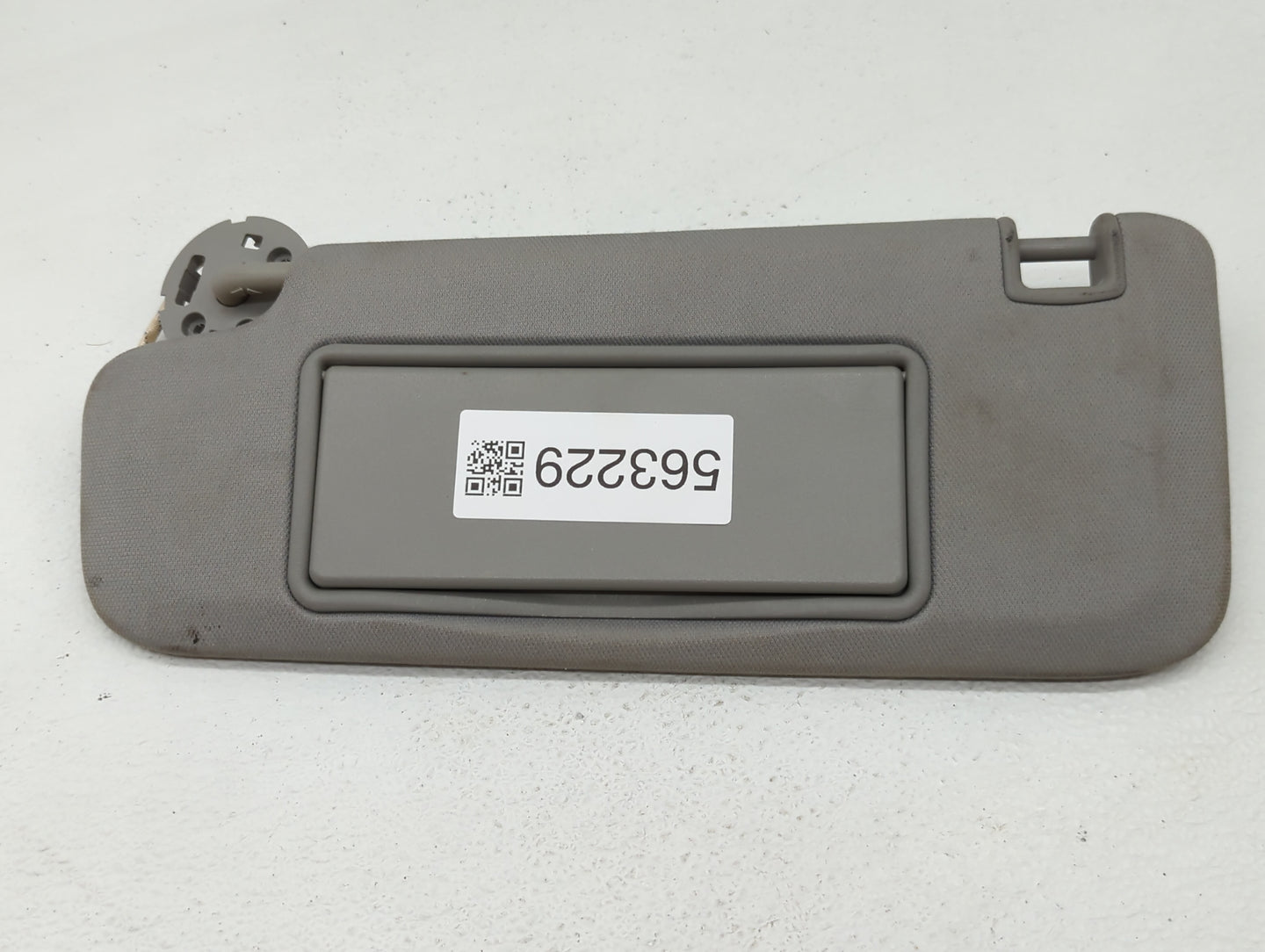 2016-2021 Chevrolet Malibu Sun Visor Shade Replacement Driver Left Mirror Fits Fits 2016 2017 2018 2019 2020 2021 OEM Used A