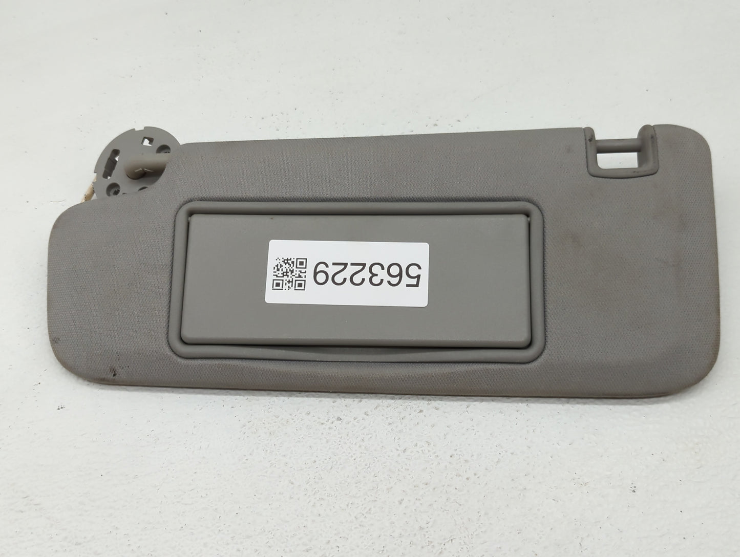 2016-2021 Chevrolet Malibu Sun Visor Shade Replacement Driver Left Mirror Fits Fits 2016 2017 2018 2019 2020 2021 OEM Used A