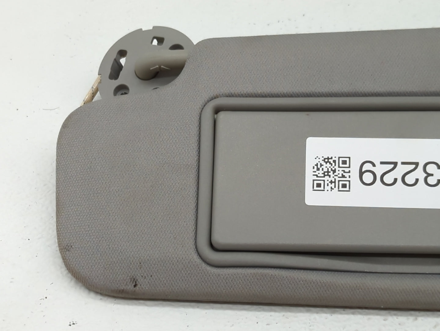 2016-2021 Chevrolet Malibu Sun Visor Shade Replacement Driver Left Mirror Fits Fits 2016 2017 2018 2019 2020 2021 OEM Used A