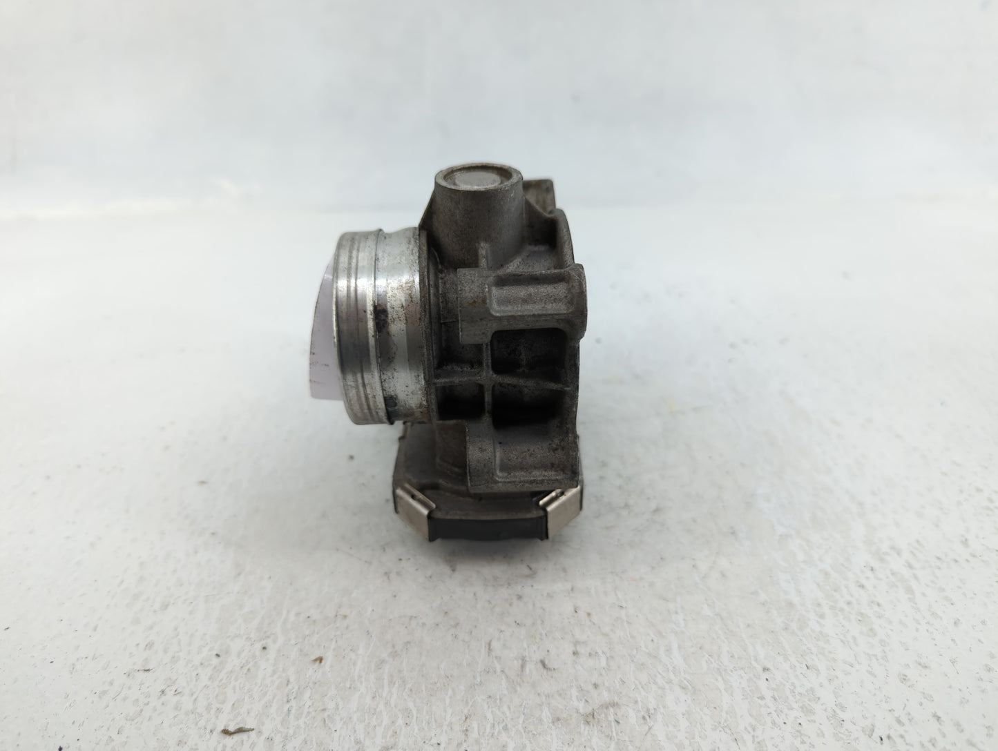 2016-2021 Chevrolet Malibu Throttle Body P/N:12671379AA Fits Fits 2016 2017 2018 2019 2020 2021 2022 OEM Used Auto Parts - O