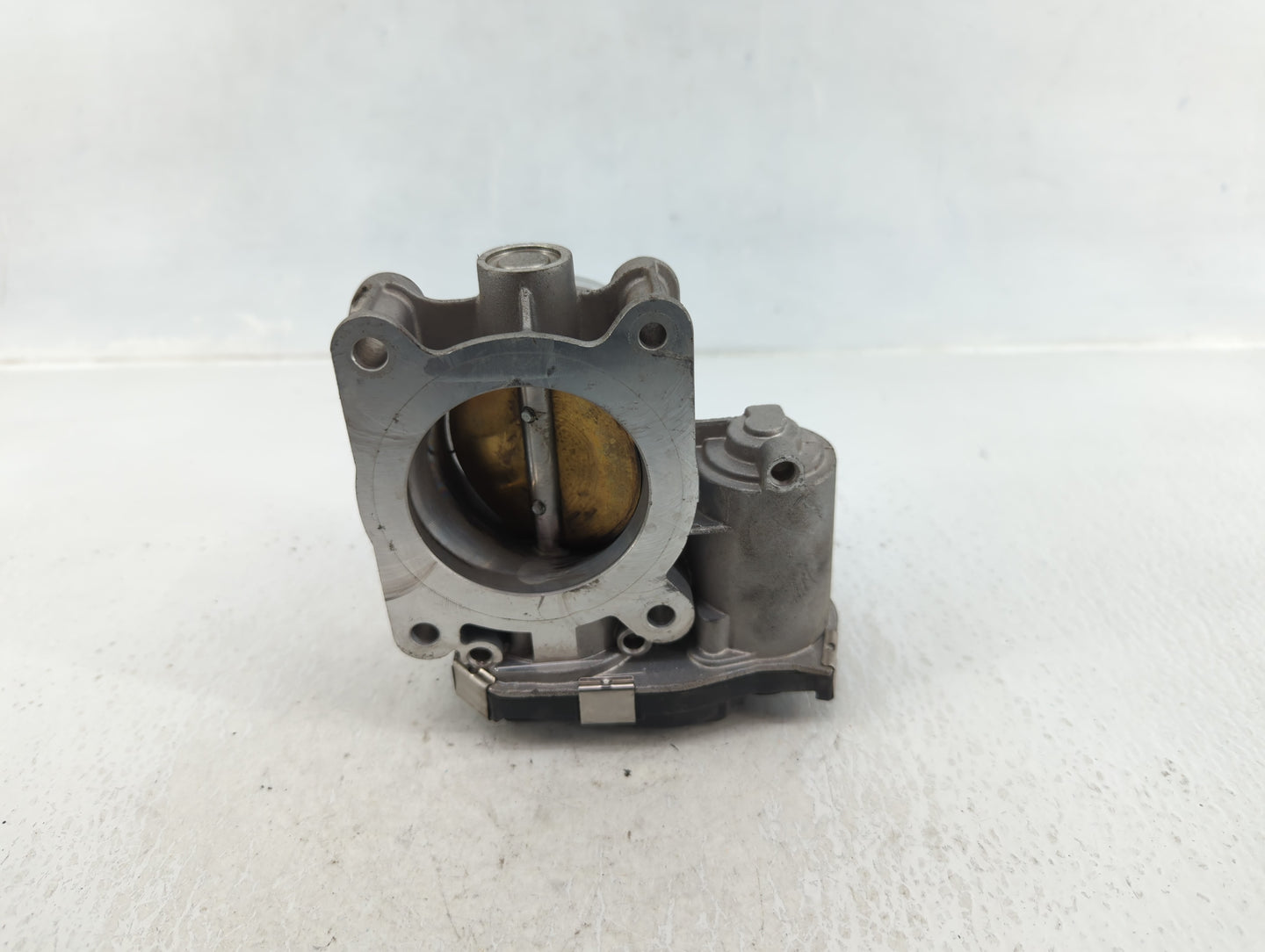 2013-2021 Chevrolet Malibu Throttle Body P/N:12670837AA Fits Fits 2013 2014 2015 2016 2017 2018 2019 2020 2021 OEM Used Auto