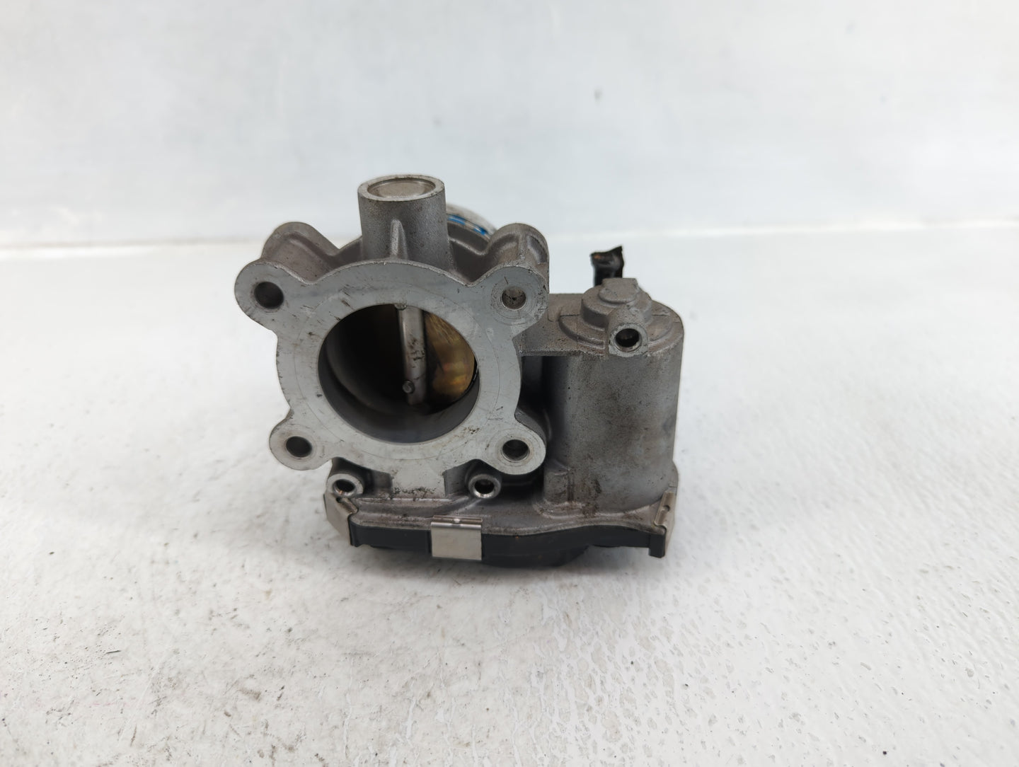 2016-2021 Chevrolet Malibu Throttle Body P/N:12671379AA Fits Fits 2016 2017 2018 2019 2020 2021 2022 OEM Used Auto Parts - O