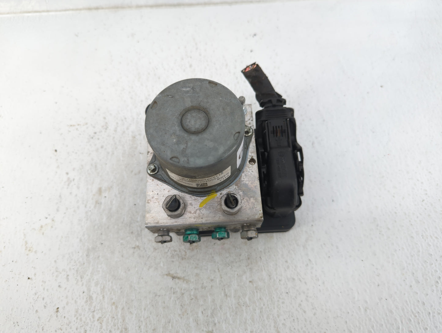 2017 Chevrolet Malibu ABS Pump Control Module Replacement P/N:065055766 Fits OEM Used Auto Parts - Oemusedautoparts1.com