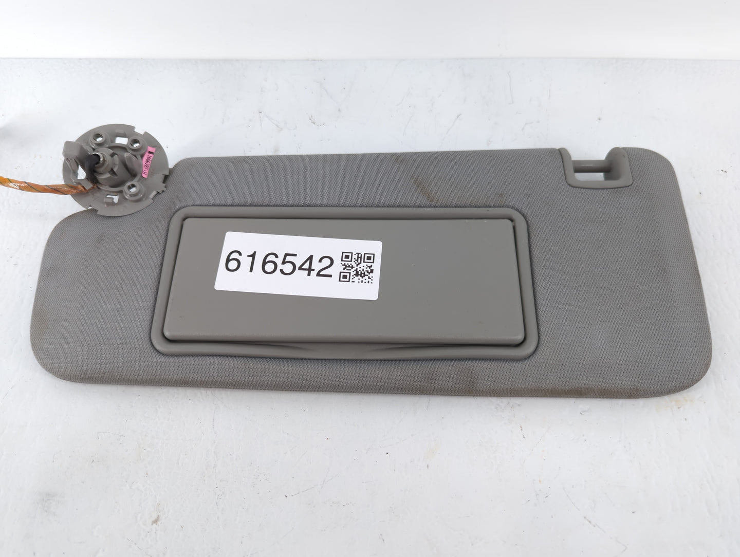 2016-2021 Chevrolet Malibu Sun Visor Shade Replacement Driver Left Mirror Fits Fits 2016 2017 2018 2019 2020 2021 OEM Used A