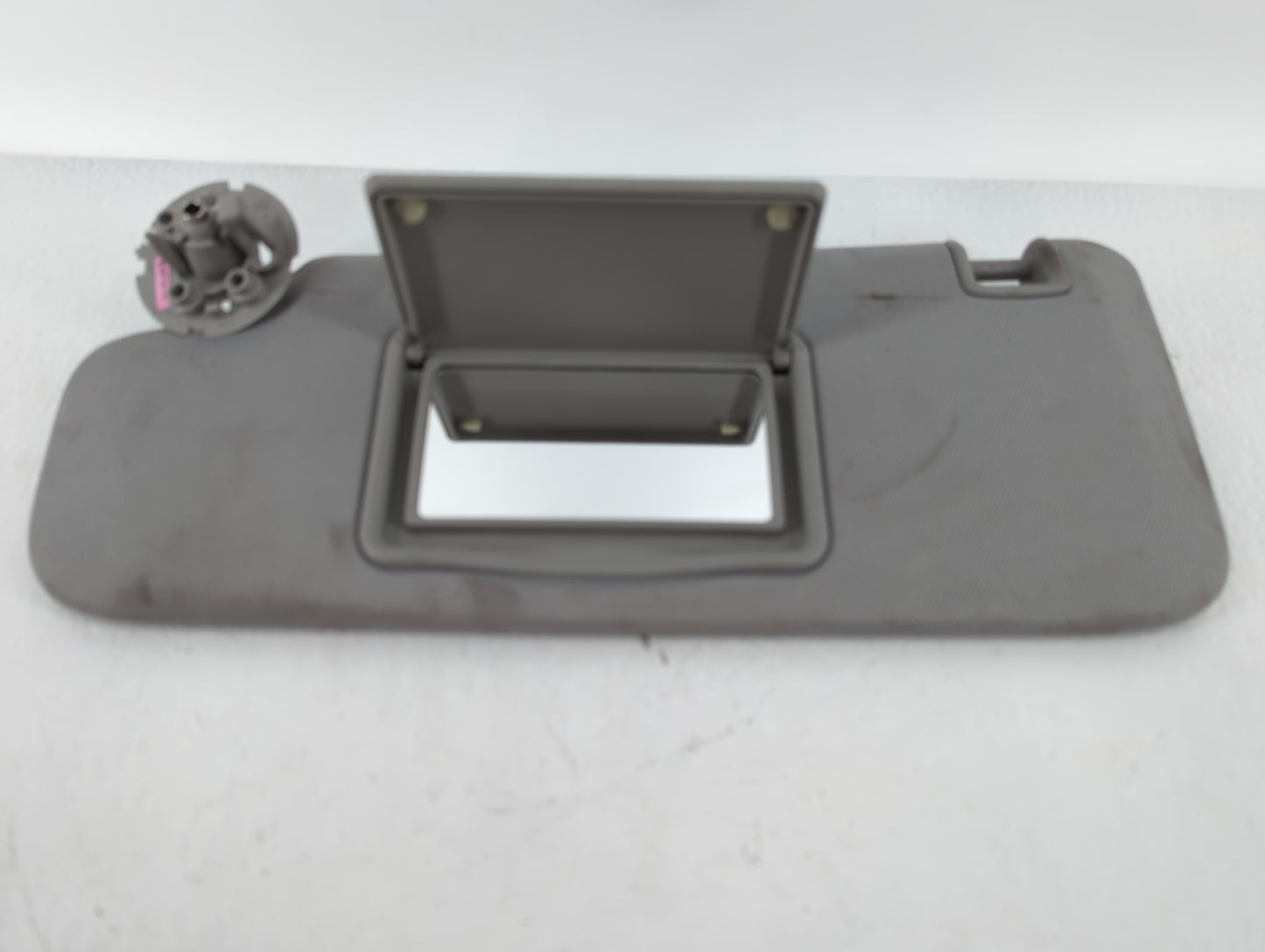 2016-2021 Chevrolet Malibu Sun Visor Shade Replacement Driver Left Mirror Fits Fits 2016 2017 2018 2019 2020 2021 OEM Used A