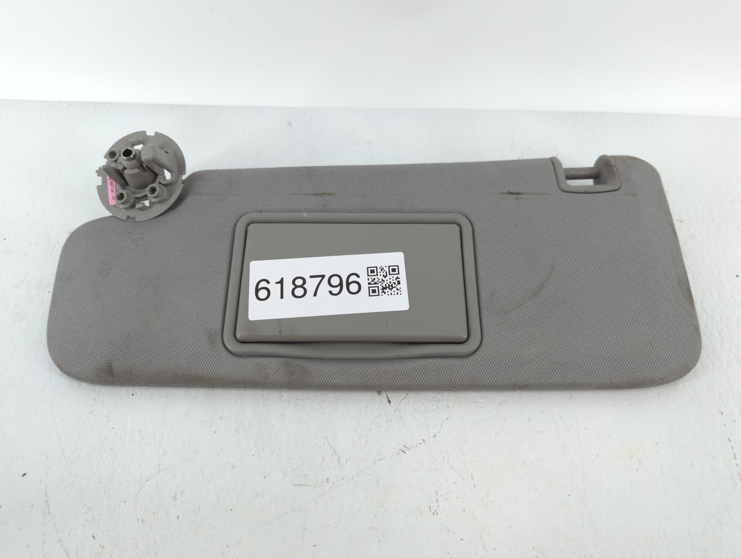 2016-2021 Chevrolet Malibu Sun Visor Shade Replacement Driver Left Mirror Fits Fits 2016 2017 2018 2019 2020 2021 OEM Used A