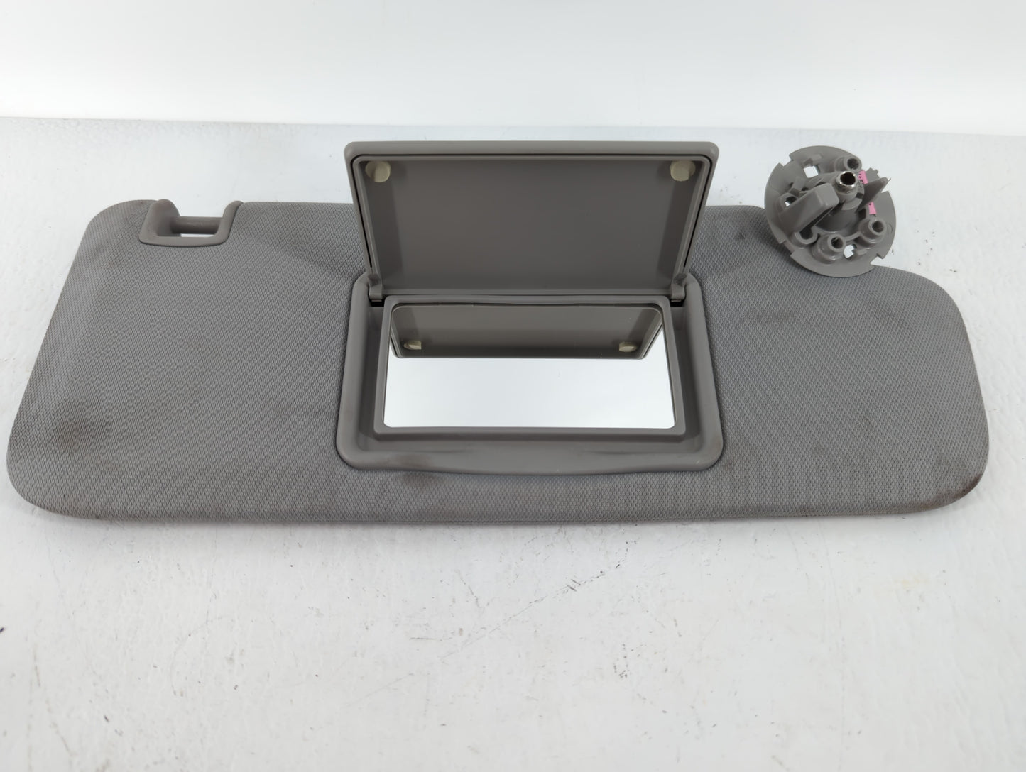 2016-2021 Chevrolet Malibu Sun Visor Shade Replacement Passenger Right Mirror Fits Fits 2016 2017 2018 2019 2020 2021 OEM Us