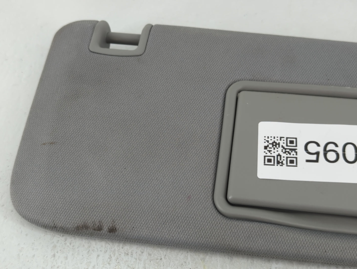 2016-2021 Chevrolet Malibu Sun Visor Shade Replacement Driver Left Mirror Fits Fits 2016 2017 2018 2019 2020 2021 OEM Used A