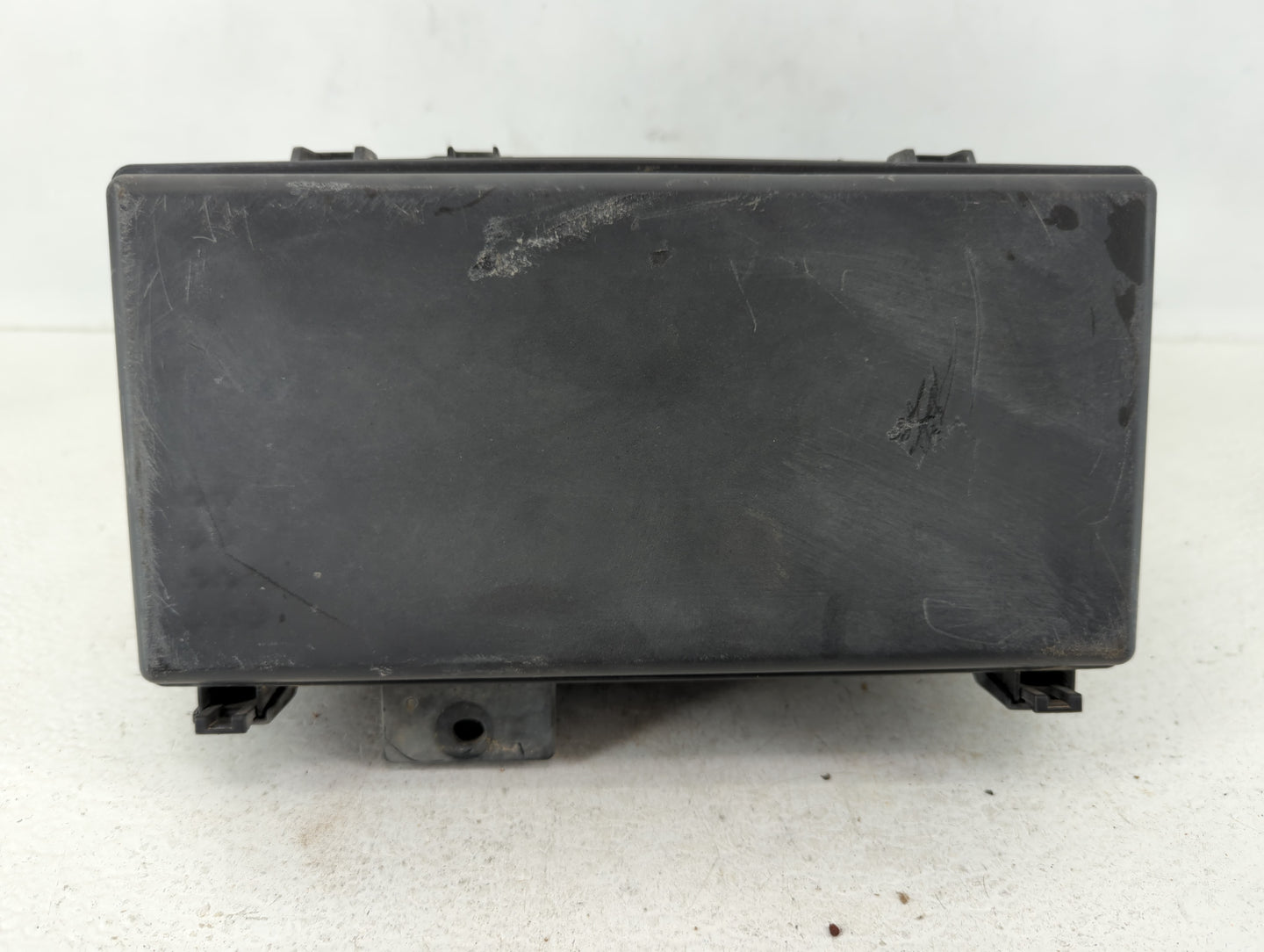 2017-2018 Chevrolet Malibu Fusebox Fuse Box Panel Relay Module P/N:031R10N979 TK8-A011 A0 Fits Fits 2017 2018 OEM Used Auto 