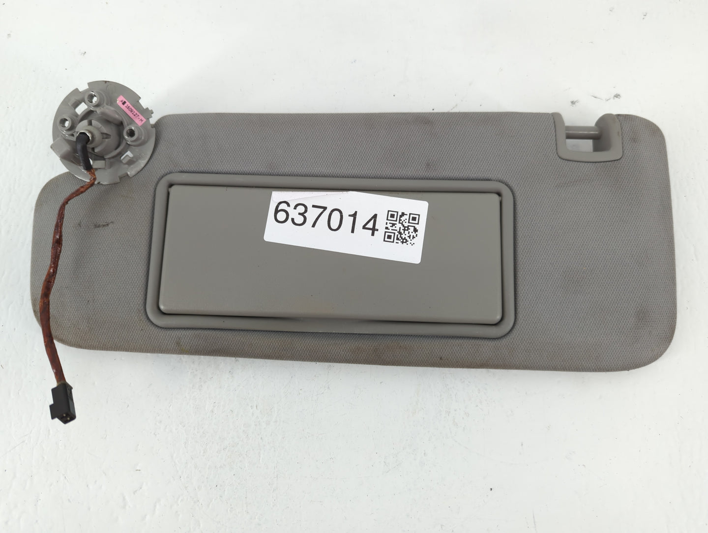 2016-2021 Chevrolet Malibu Sun Visor Shade Replacement Driver Left Mirror Fits Fits 2016 2017 2018 2019 2020 2021 OEM Used A