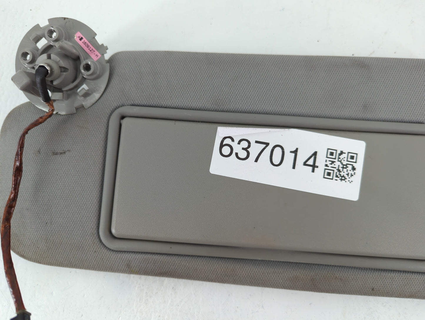 2016-2021 Chevrolet Malibu Sun Visor Shade Replacement Driver Left Mirror Fits Fits 2016 2017 2018 2019 2020 2021 OEM Used A