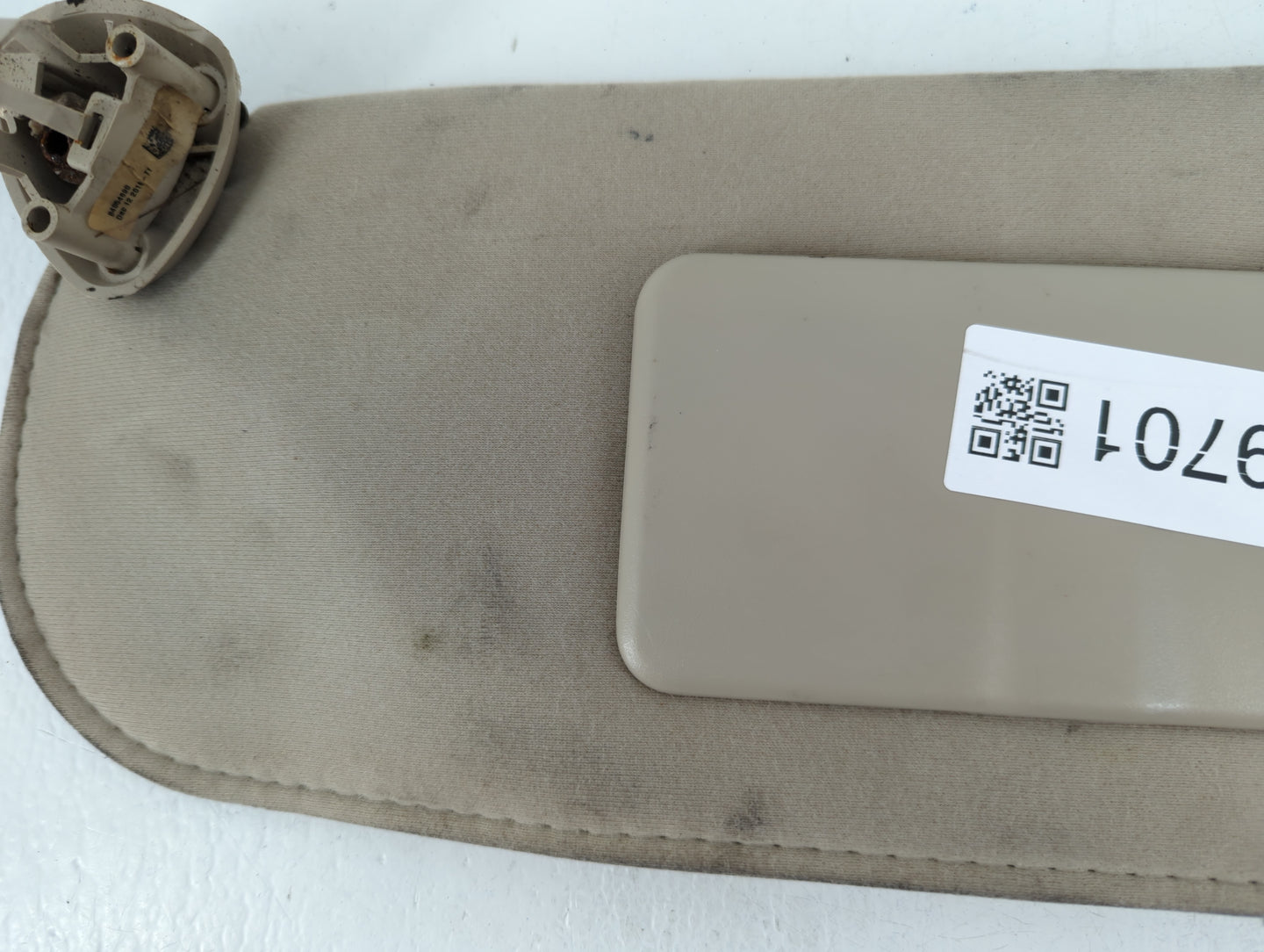 2016-2021 Chevrolet Malibu Sun Visor Shade Replacement Driver Left Mirror Fits Fits 2016 2017 2018 2019 2020 2021 OEM Used A