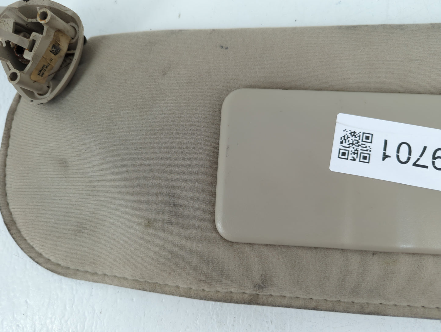 2016-2021 Chevrolet Malibu Sun Visor Shade Replacement Driver Left Mirror Fits Fits 2016 2017 2018 2019 2020 2021 OEM Used A