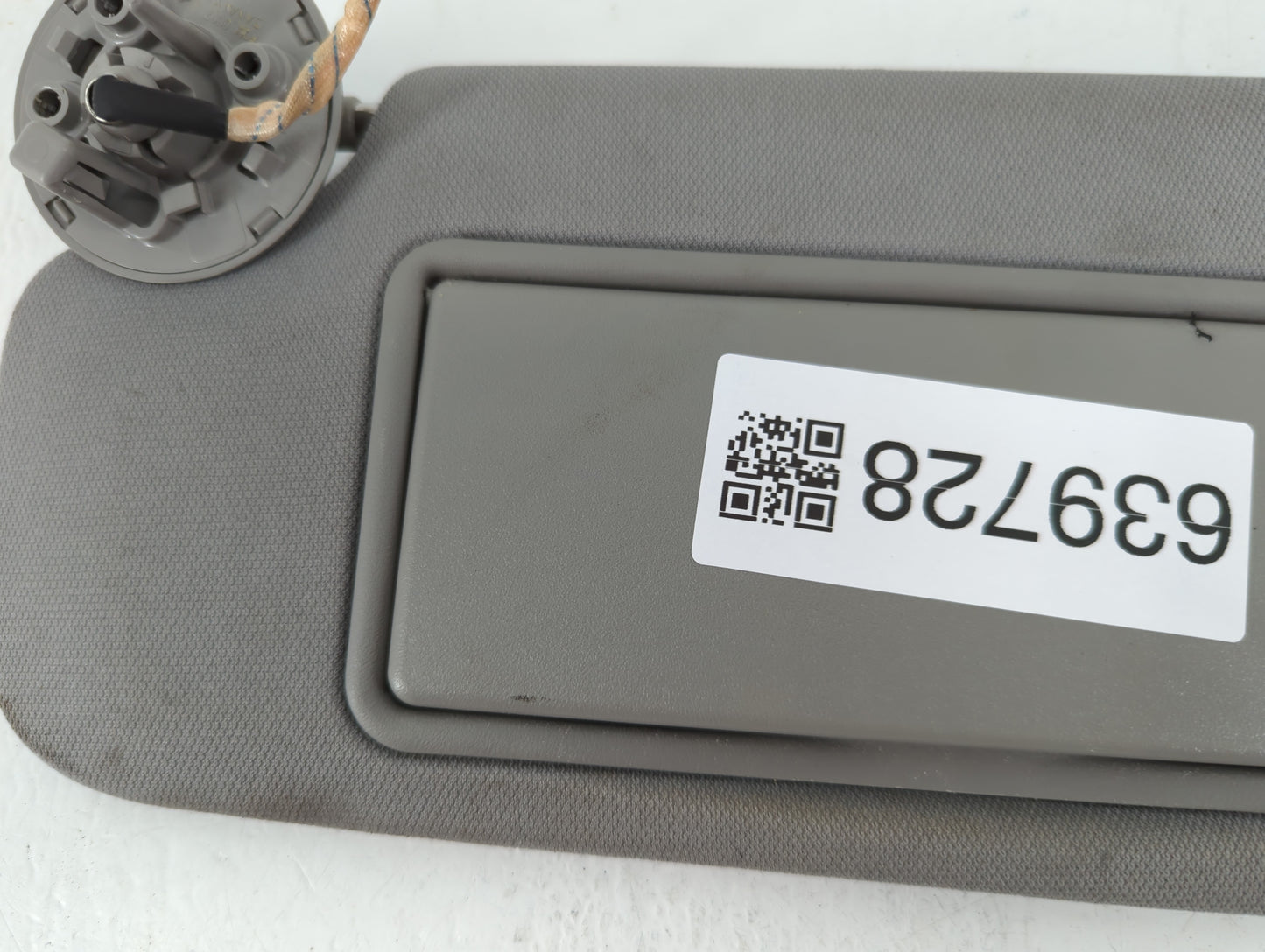 2016-2021 Chevrolet Malibu Sun Visor Shade Replacement Driver Left Mirror Fits Fits 2016 2017 2018 2019 2020 2021 OEM Used A