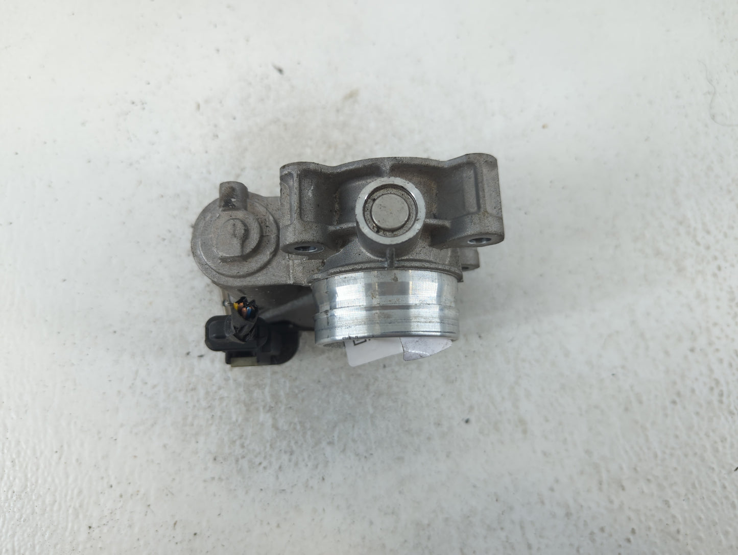 2016-2021 Chevrolet Malibu Throttle Body P/N:12671379AA Fits Fits 2016 2017 2018 2019 2020 2021 2022 OEM Used Auto Parts - O