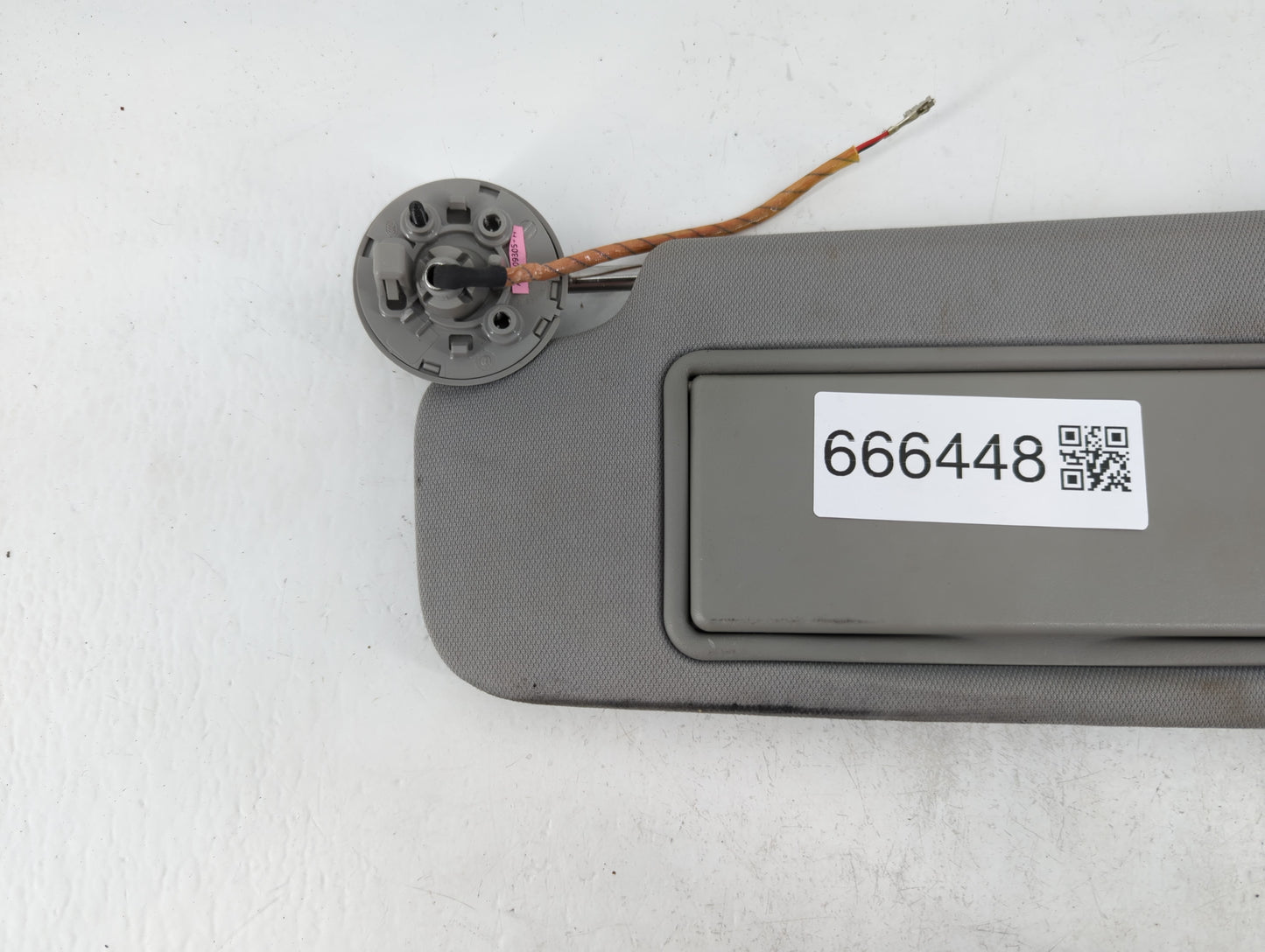 2016-2021 Chevrolet Malibu Sun Visor Shade Replacement Driver Left Mirror Fits Fits 2016 2017 2018 2019 2020 2021 OEM Used A