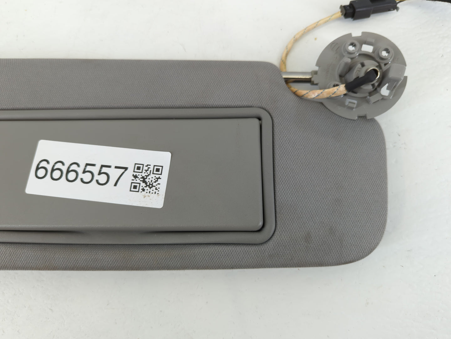 2016-2021 Chevrolet Malibu Sun Visor Shade Replacement Passenger Right Mirror Fits Fits 2016 2017 2018 2019 2020 2021 OEM Us