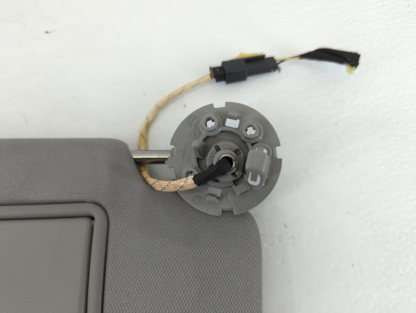 2016-2021 Chevrolet Malibu Sun Visor Shade Replacement Passenger Right Mirror Fits Fits 2016 2017 2018 2019 2020 2021 OEM Us