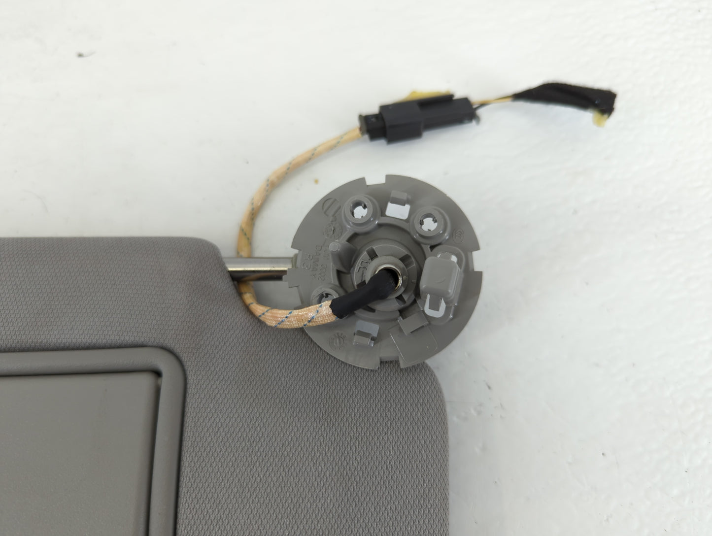 2016-2021 Chevrolet Malibu Sun Visor Shade Replacement Passenger Right Mirror Fits Fits 2016 2017 2018 2019 2020 2021 OEM Us