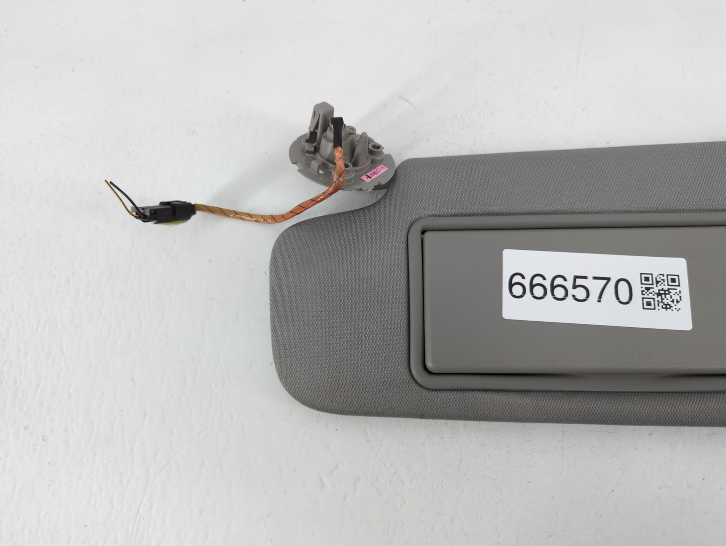 2016-2021 Chevrolet Malibu Sun Visor Shade Replacement Driver Left Mirror Fits Fits 2016 2017 2018 2019 2020 2021 OEM Used A