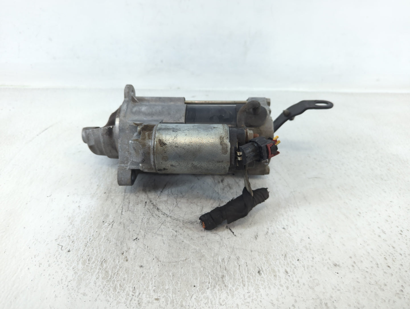 2017-2021 Chevrolet Malibu Car Starter Motor Solenoid OEM P/N:12673600 Fits Fits 2017 2018 2019 2020 2021 2022 OEM Used Auto