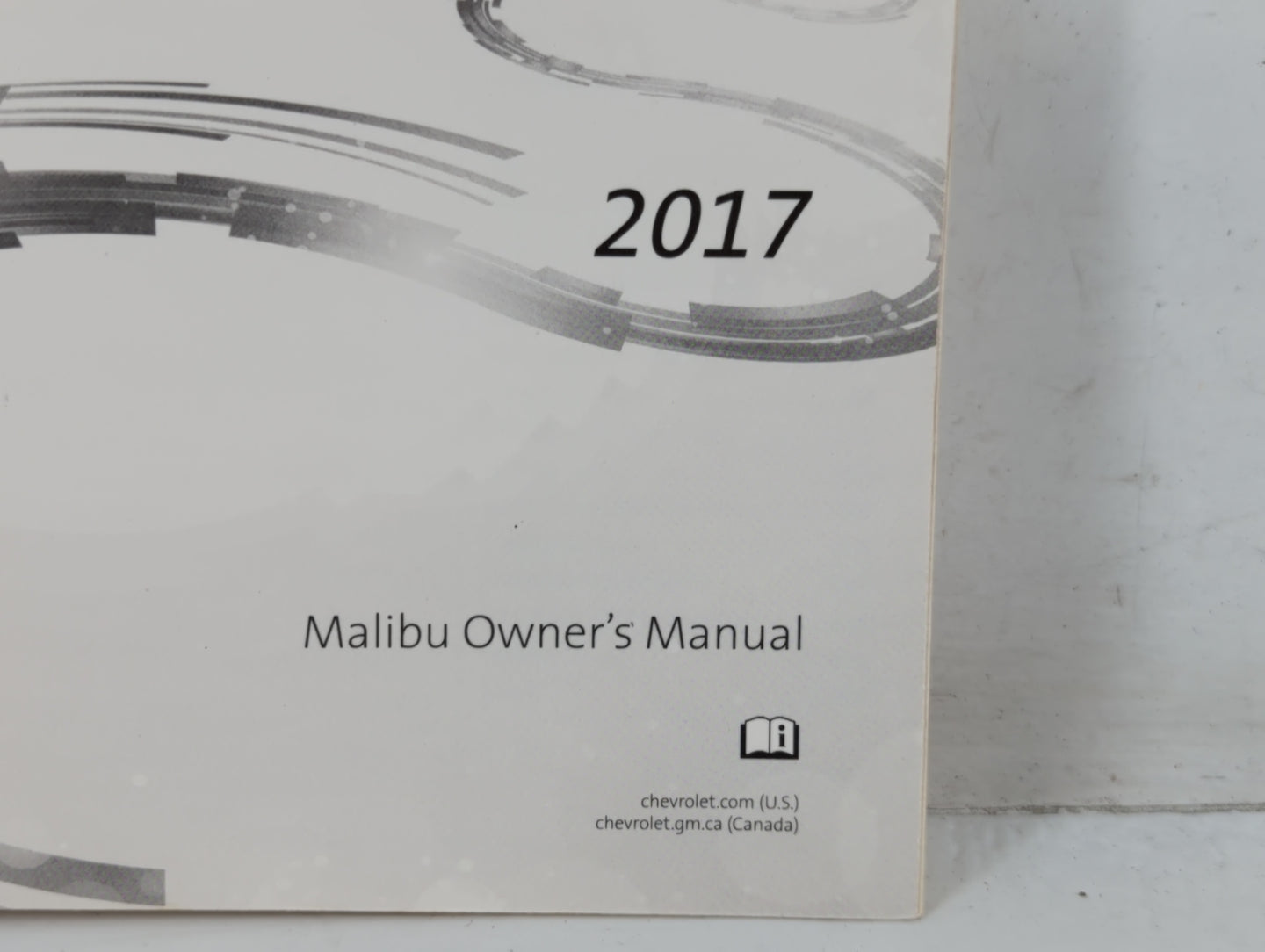 2017 Chevrolet Malibu Owners Manual Book Guide P/N:23461930 B OEM Used Auto Parts - Oemusedautoparts1.com