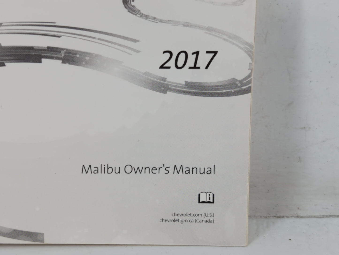 2017 Chevrolet Malibu Owners Manual Book Guide P/N:23461930 B OEM Used Auto Parts - Oemusedautoparts1.com