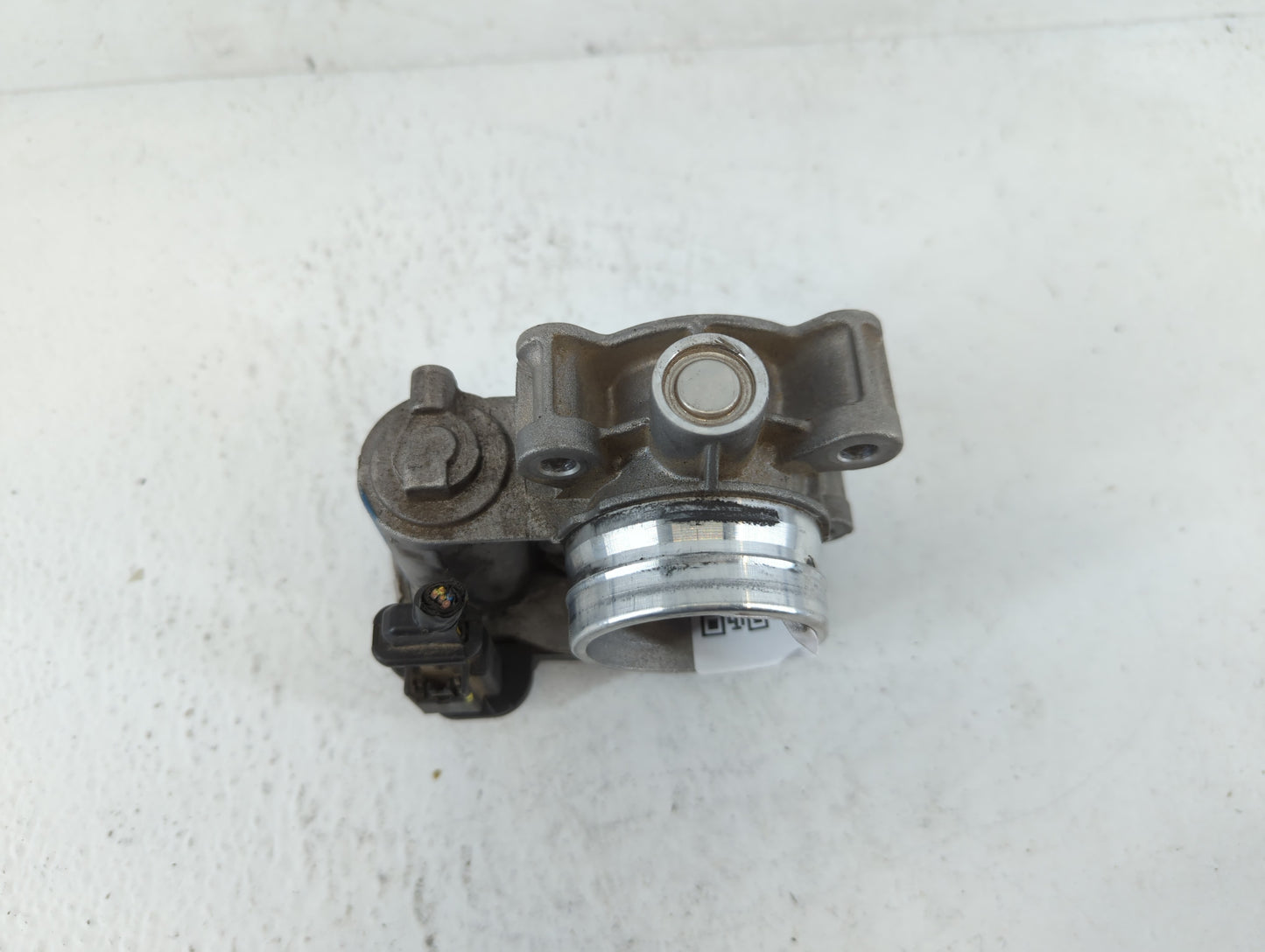 2016-2021 Chevrolet Malibu Throttle Body P/N:12671379AA Fits Fits 2016 2017 2018 2019 2020 2021 2022 OEM Used Auto Parts - O