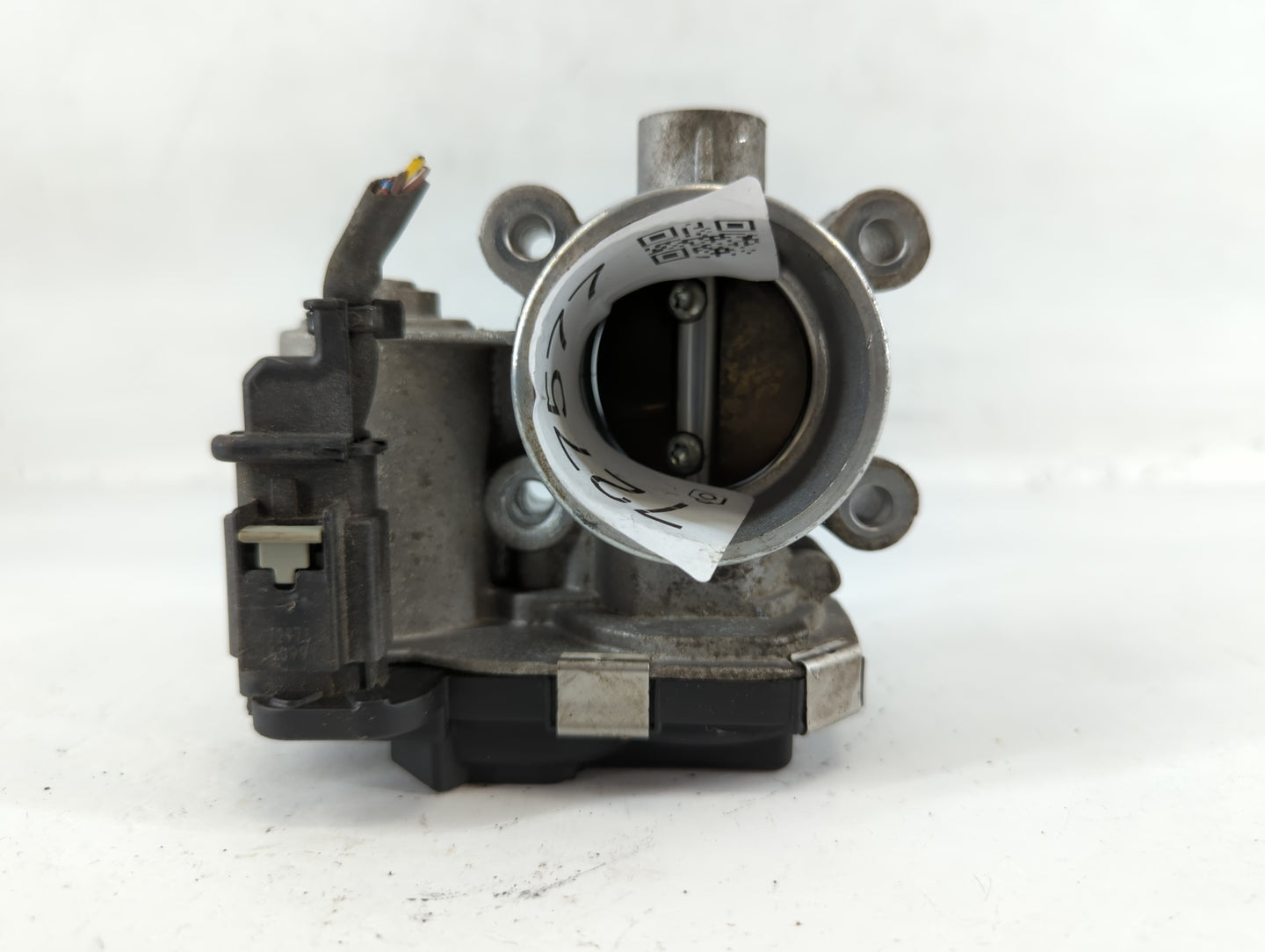 2013-2021 Chevrolet Malibu Throttle Body P/N:12671379AA Fits Fits 2013 2014 2015 2016 2017 2018 2019 2020 2021 OEM Used Auto