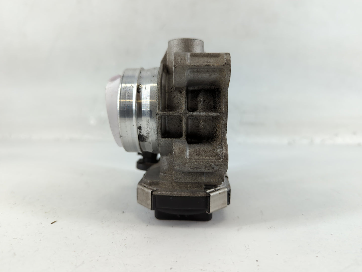 2013-2021 Chevrolet Malibu Throttle Body P/N:12671379AA Fits Fits 2013 2014 2015 2016 2017 2018 2019 2020 2021 OEM Used Auto