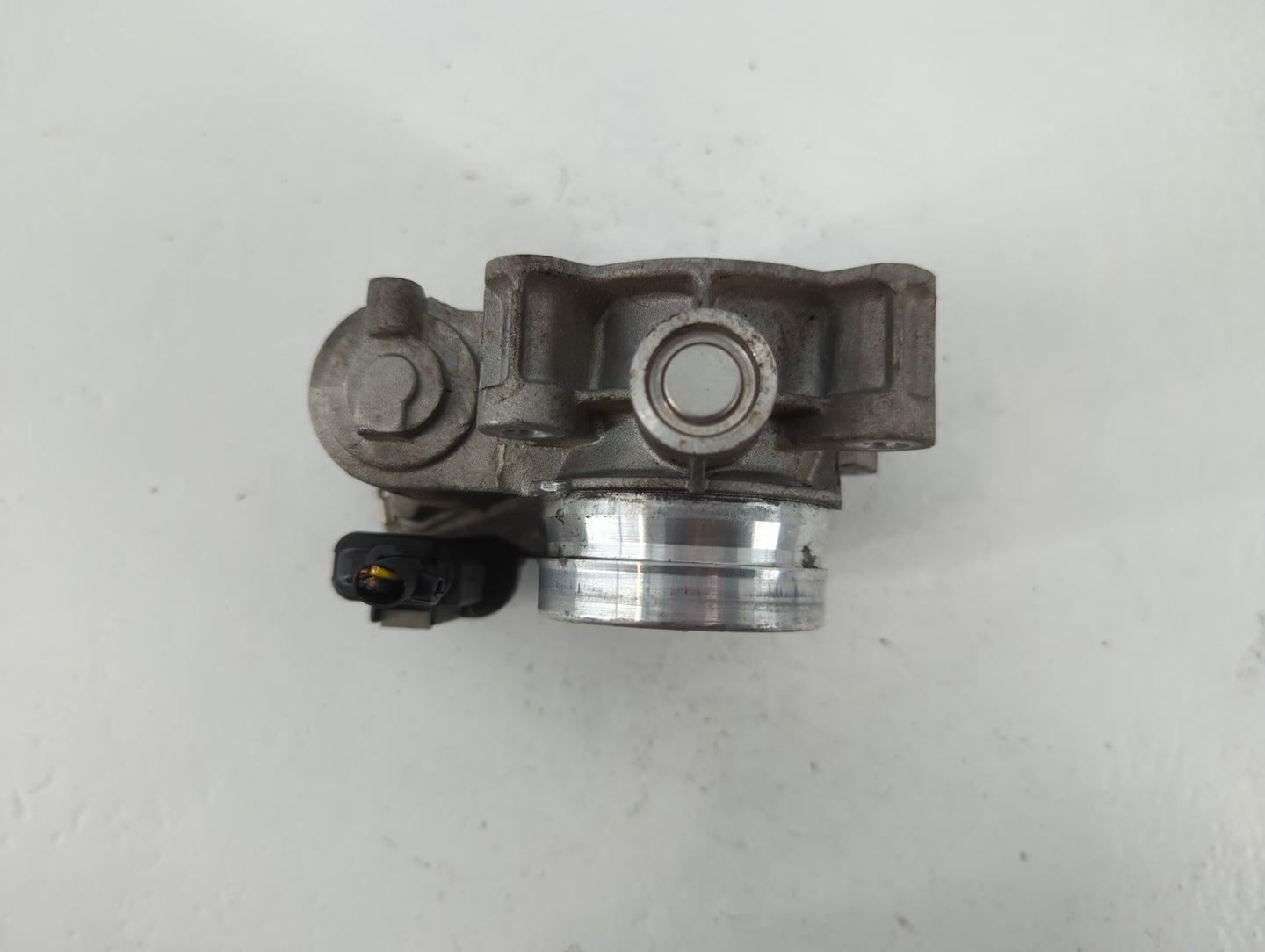 2013-2021 Chevrolet Malibu Throttle Body P/N:12671379AA Fits Fits 2013 2014 2015 2016 2017 2018 2019 2020 2021 OEM Used Auto