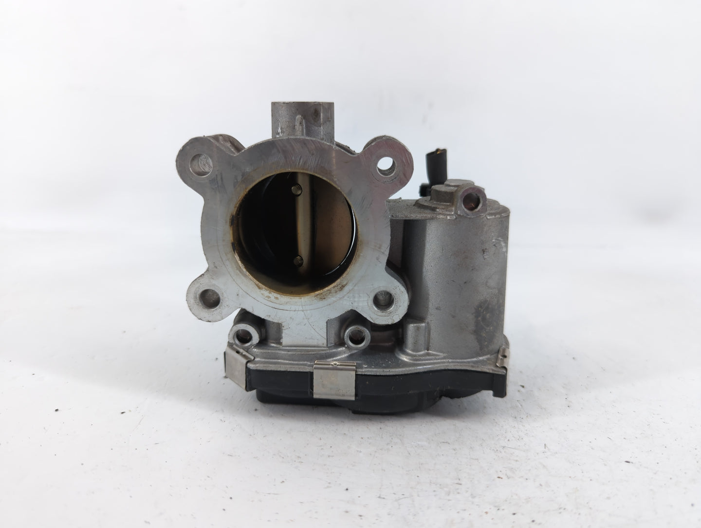 2013-2021 Chevrolet Malibu Throttle Body P/N:12671379AA Fits Fits 2013 2014 2015 2016 2017 2018 2019 2020 2021 OEM Used Auto