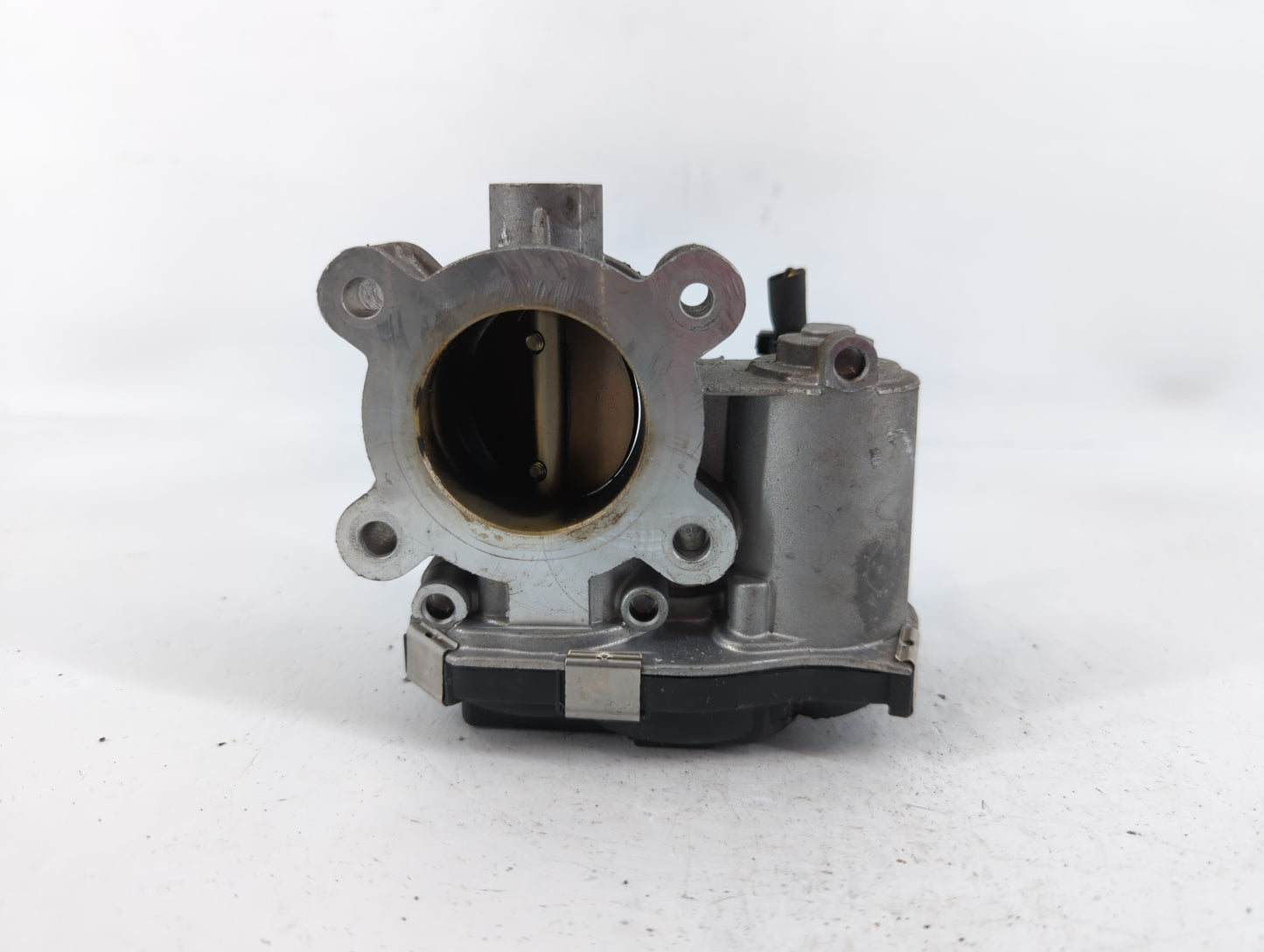 2013-2021 Chevrolet Malibu Throttle Body P/N:12671379AA Fits Fits 2013 2014 2015 2016 2017 2018 2019 2020 2021 OEM Used Auto