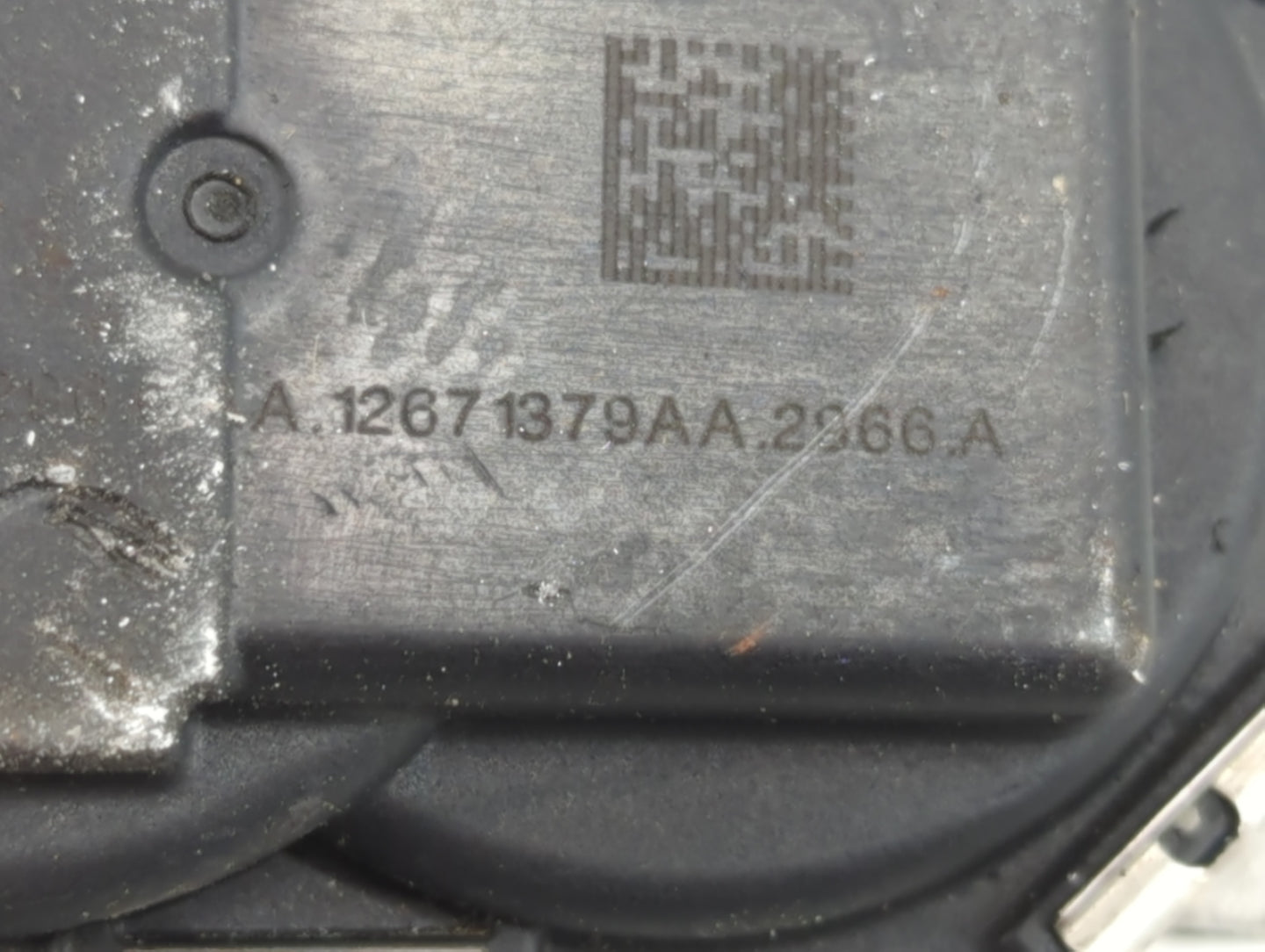 2013-2021 Chevrolet Malibu Throttle Body P/N:12671379AA Fits Fits 2013 2014 2015 2016 2017 2018 2019 2020 2021 OEM Used Auto
