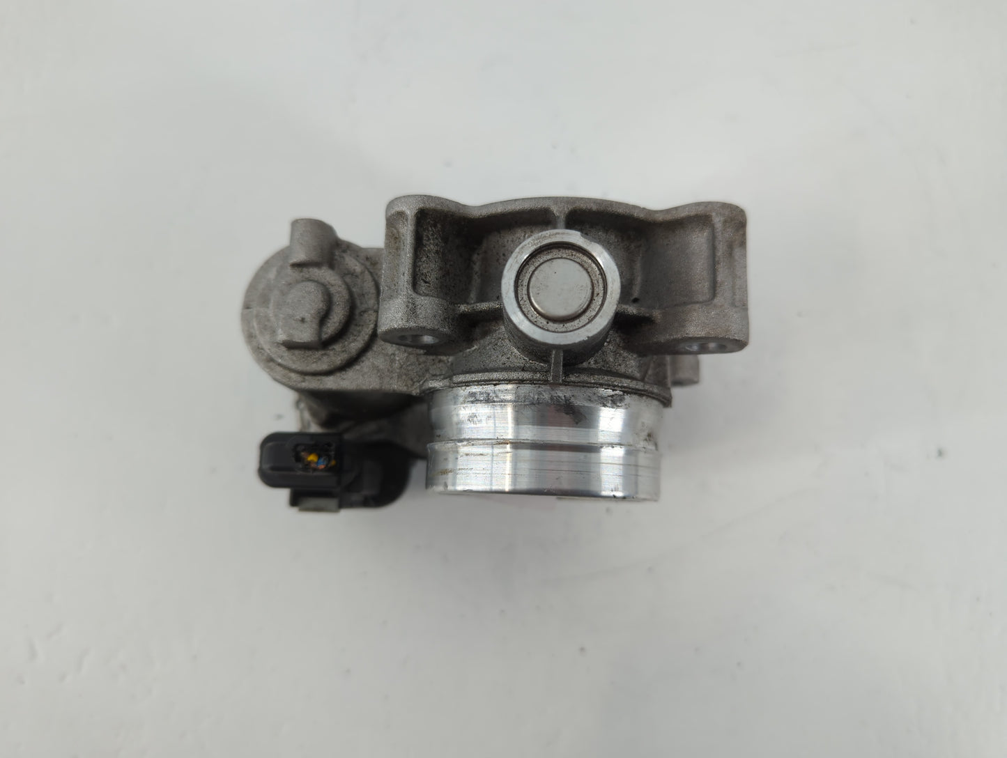 2013-2021 Chevrolet Malibu Throttle Body P/N:12671379AA Fits Fits 2013 2014 2015 2016 2017 2018 2019 2020 2021 OEM Used Auto