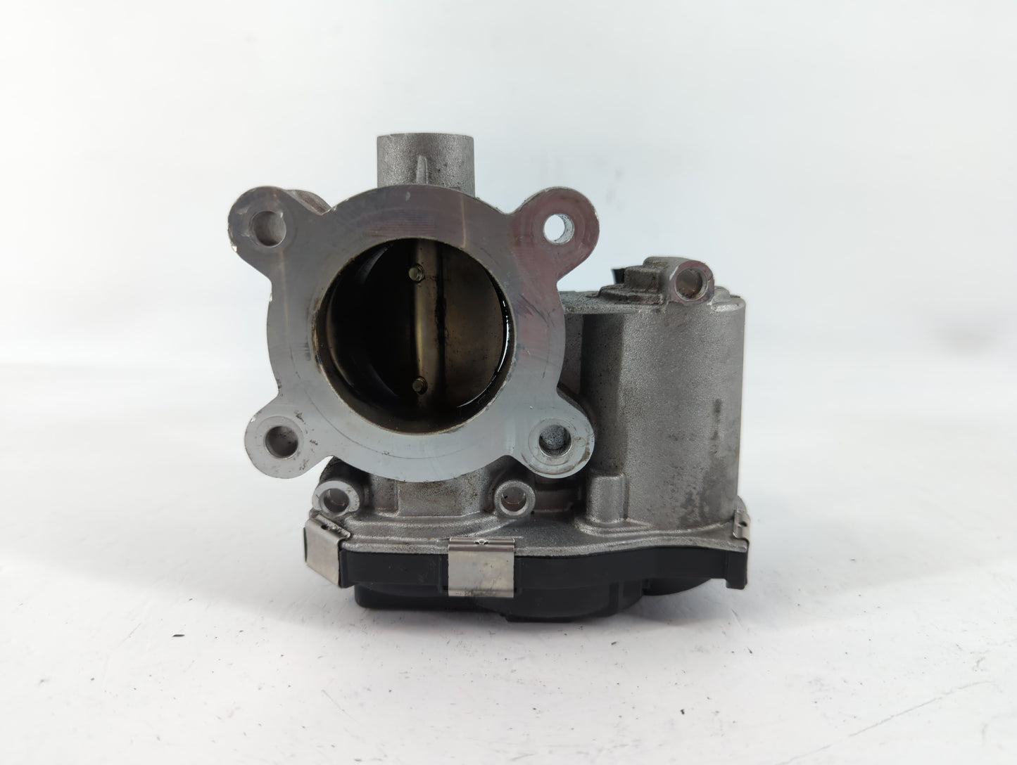 2013-2021 Chevrolet Malibu Throttle Body P/N:12671379AA Fits Fits 2013 2014 2015 2016 2017 2018 2019 2020 2021 OEM Used Auto